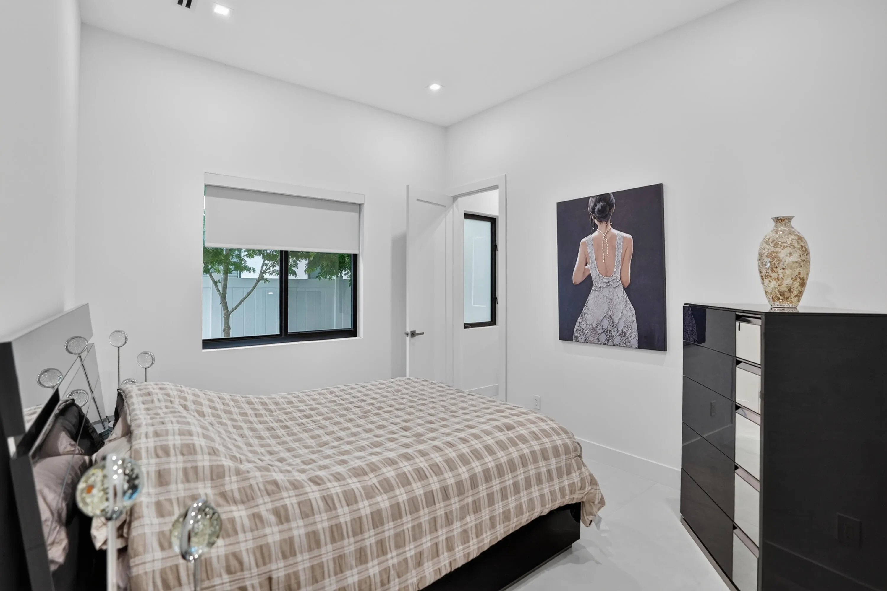 237 NE 11th Street