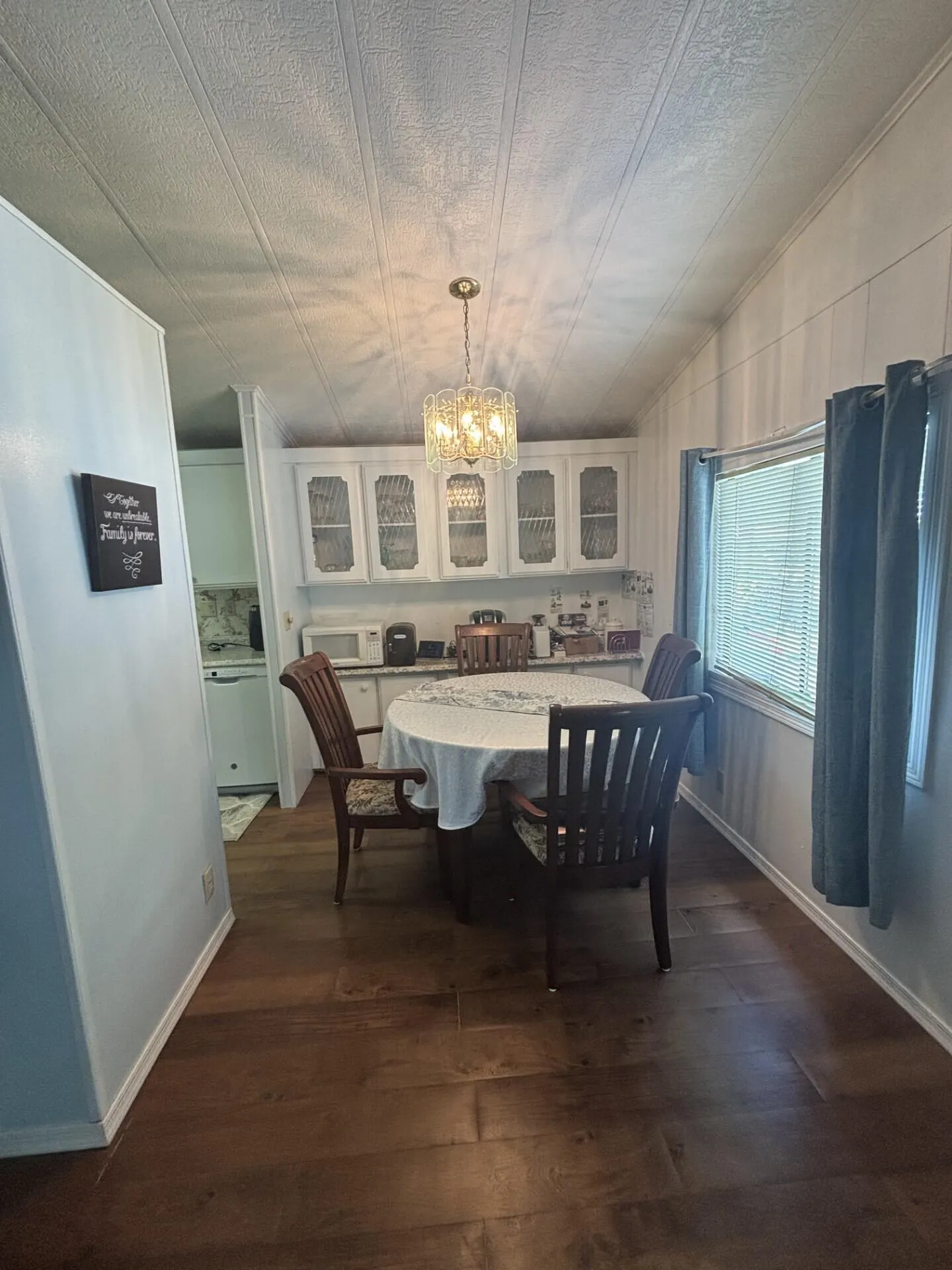 570 NE 47th Court