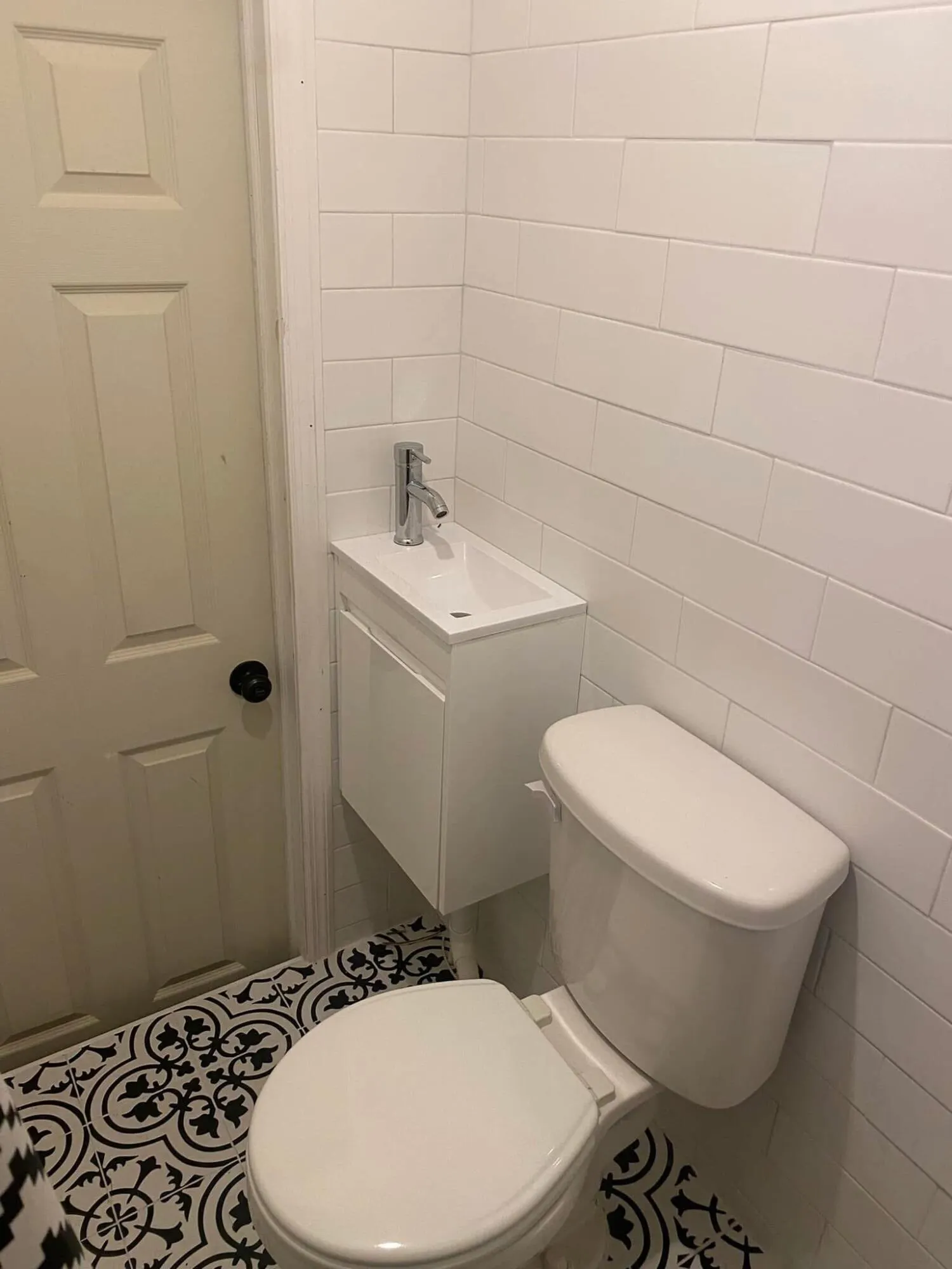 570 NE 47th Court