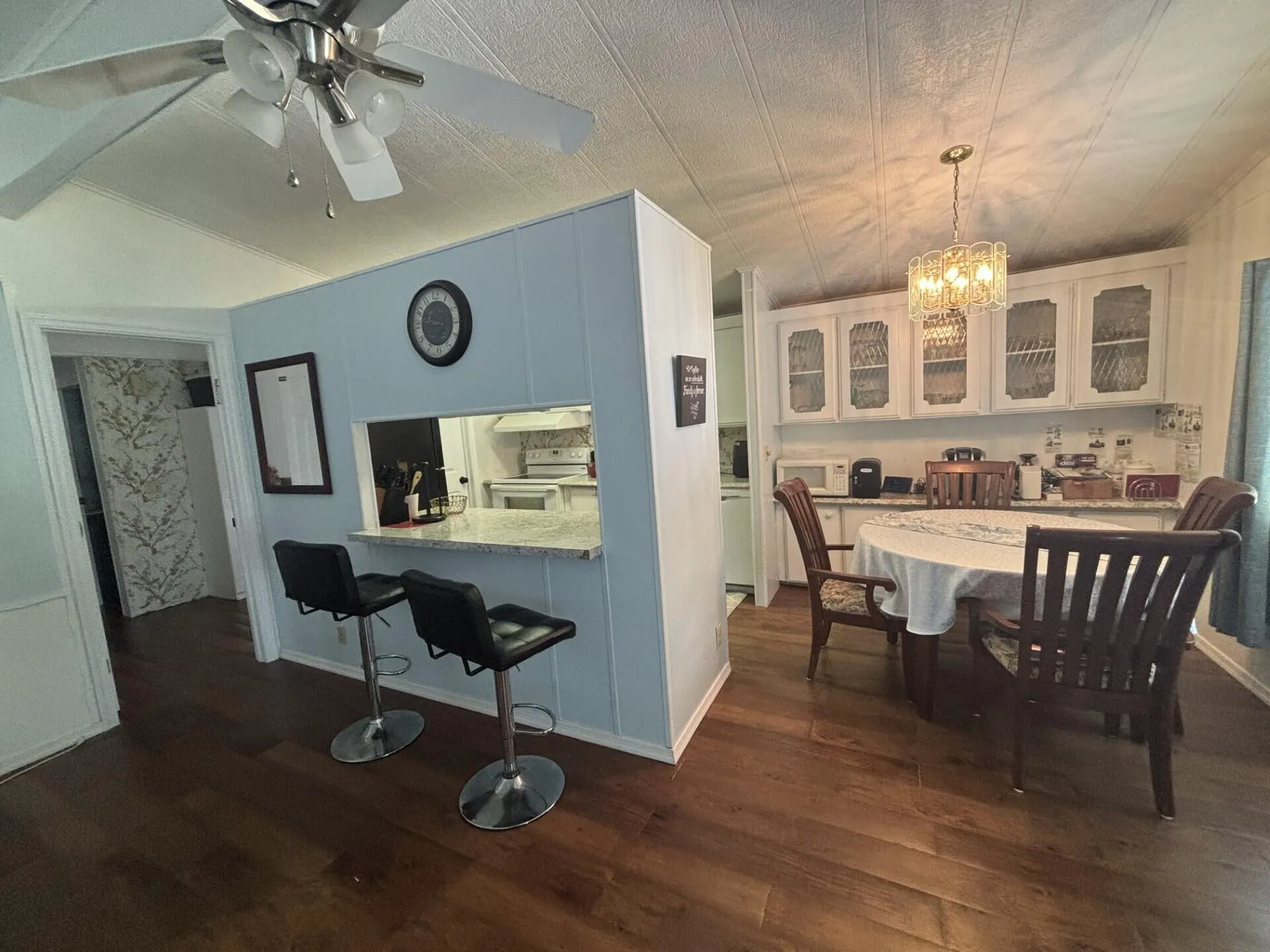 570 NE 47th Court