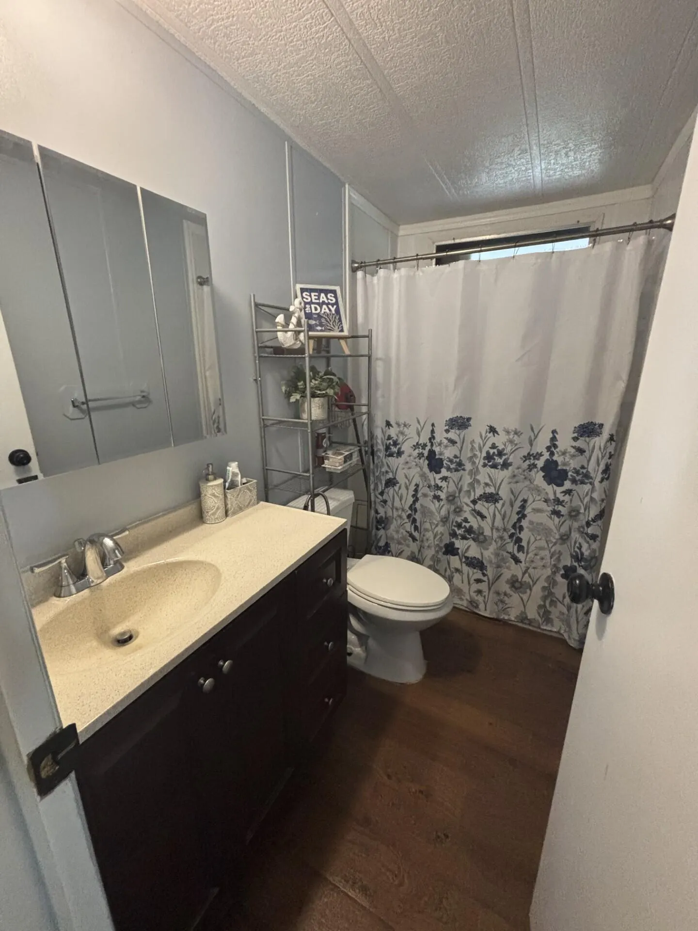 570 NE 47th Court