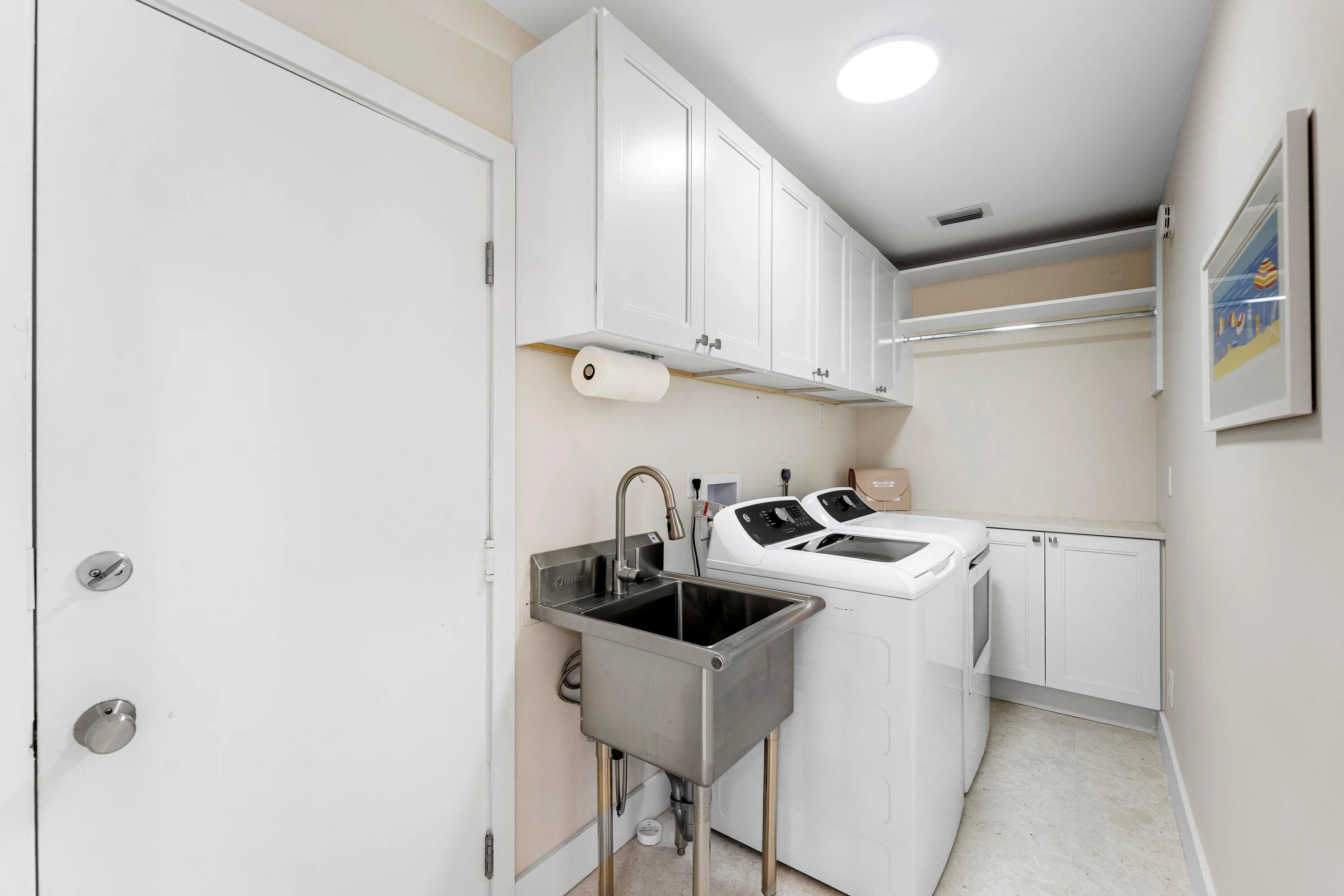 5571 SUGAR MILL Court
