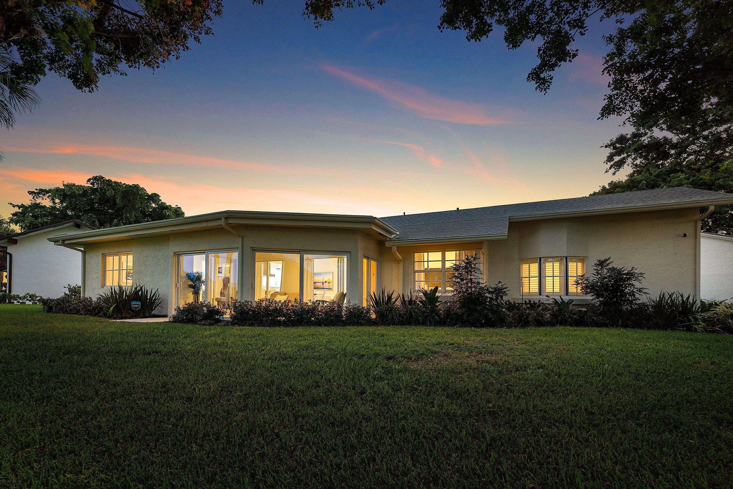 5571 SUGAR MILL Court