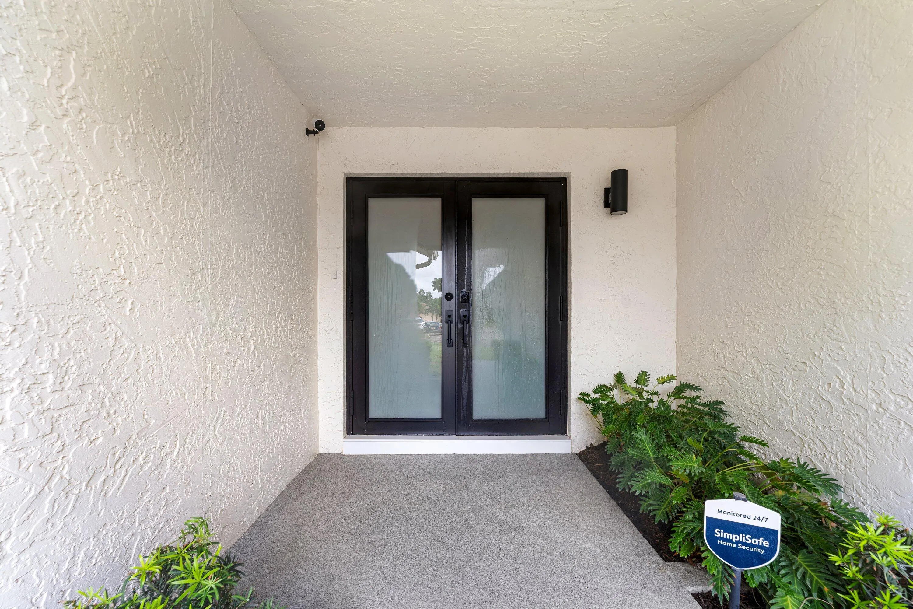 5571 SUGAR MILL Court