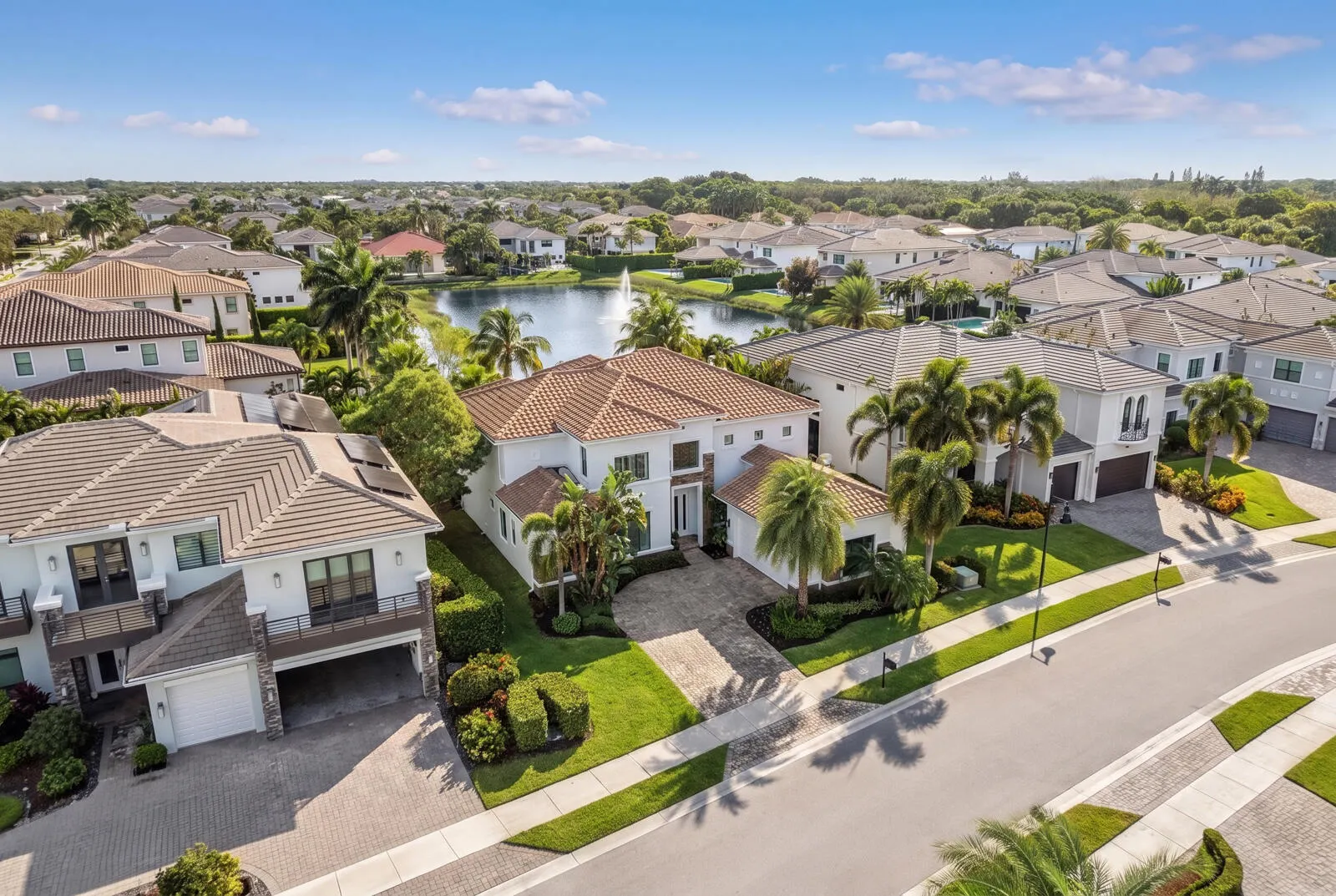 2565 NW 69th Street