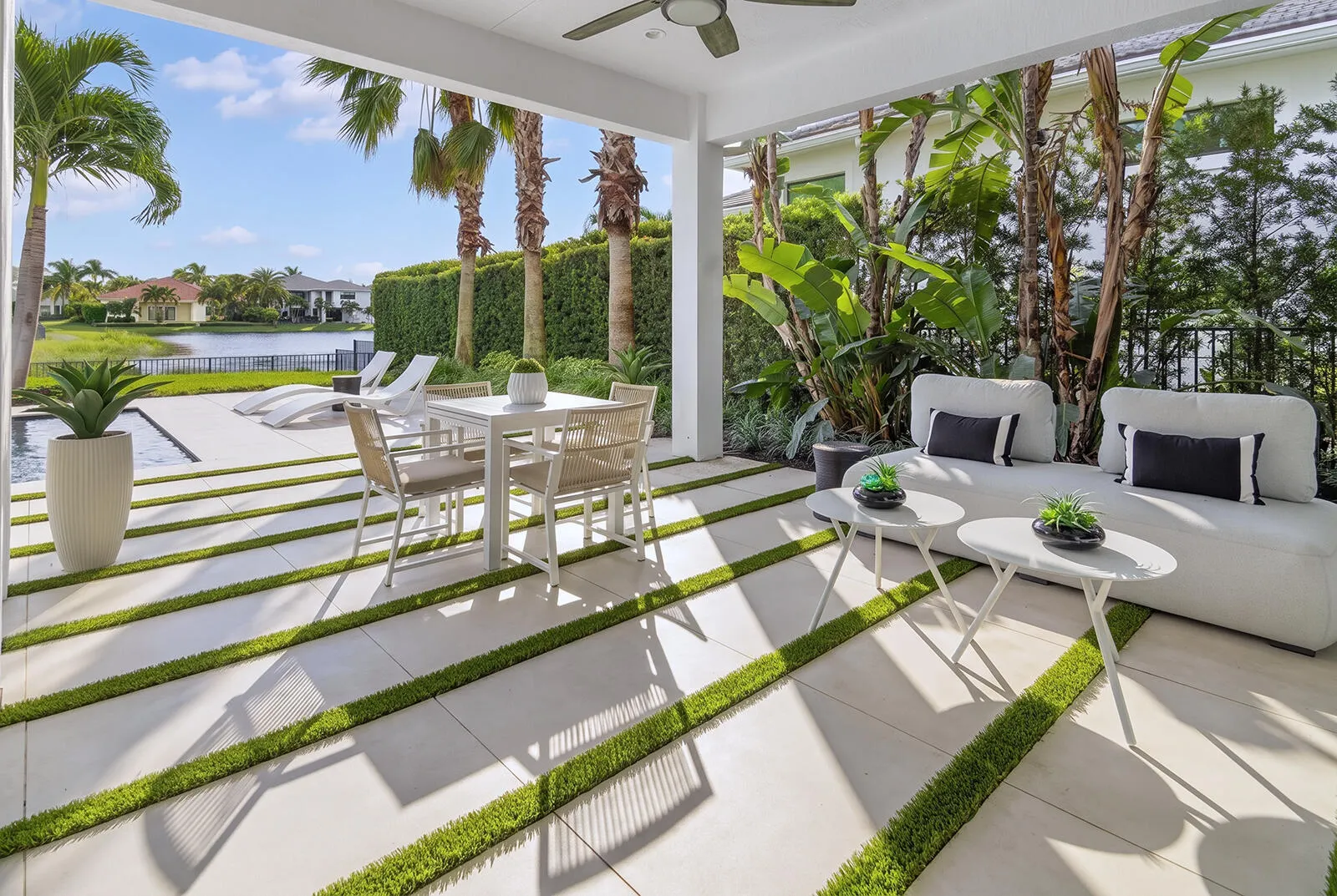 2565 NW 69th Street