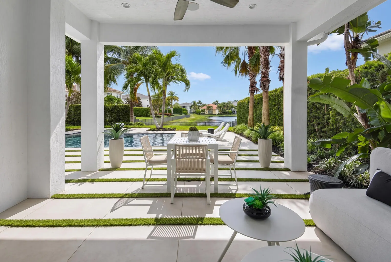 2565 NW 69th Street