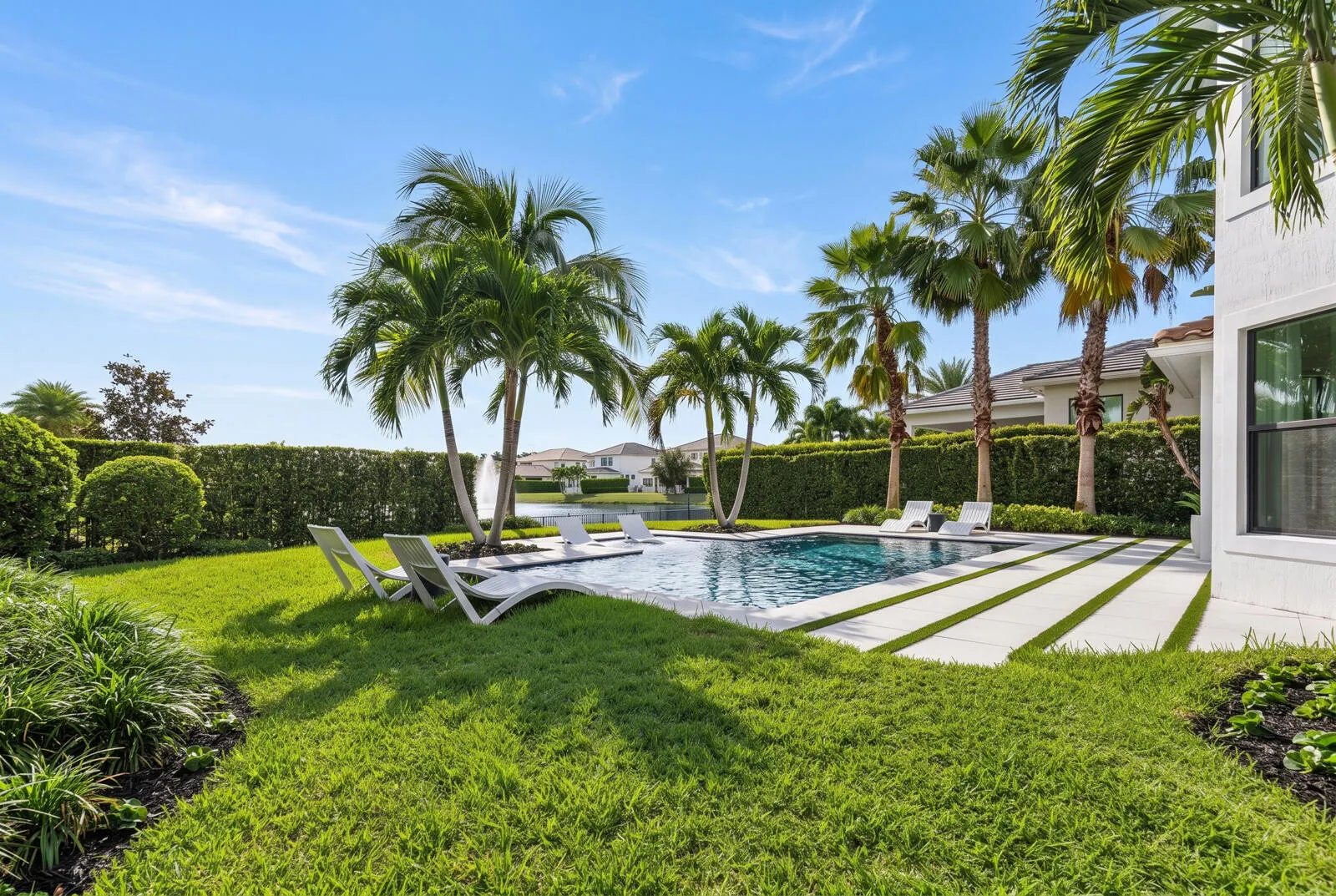 2565 NW 69th Street