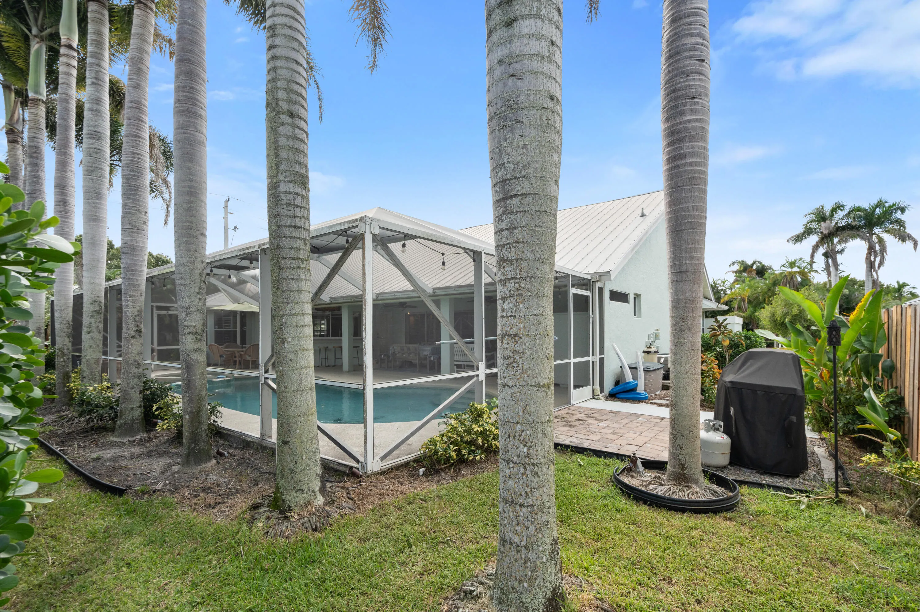 1801 SW HUNTERS CLUB Way