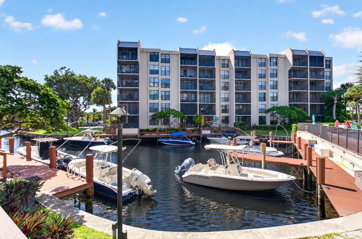 20 ROYAL PALM Way #301
