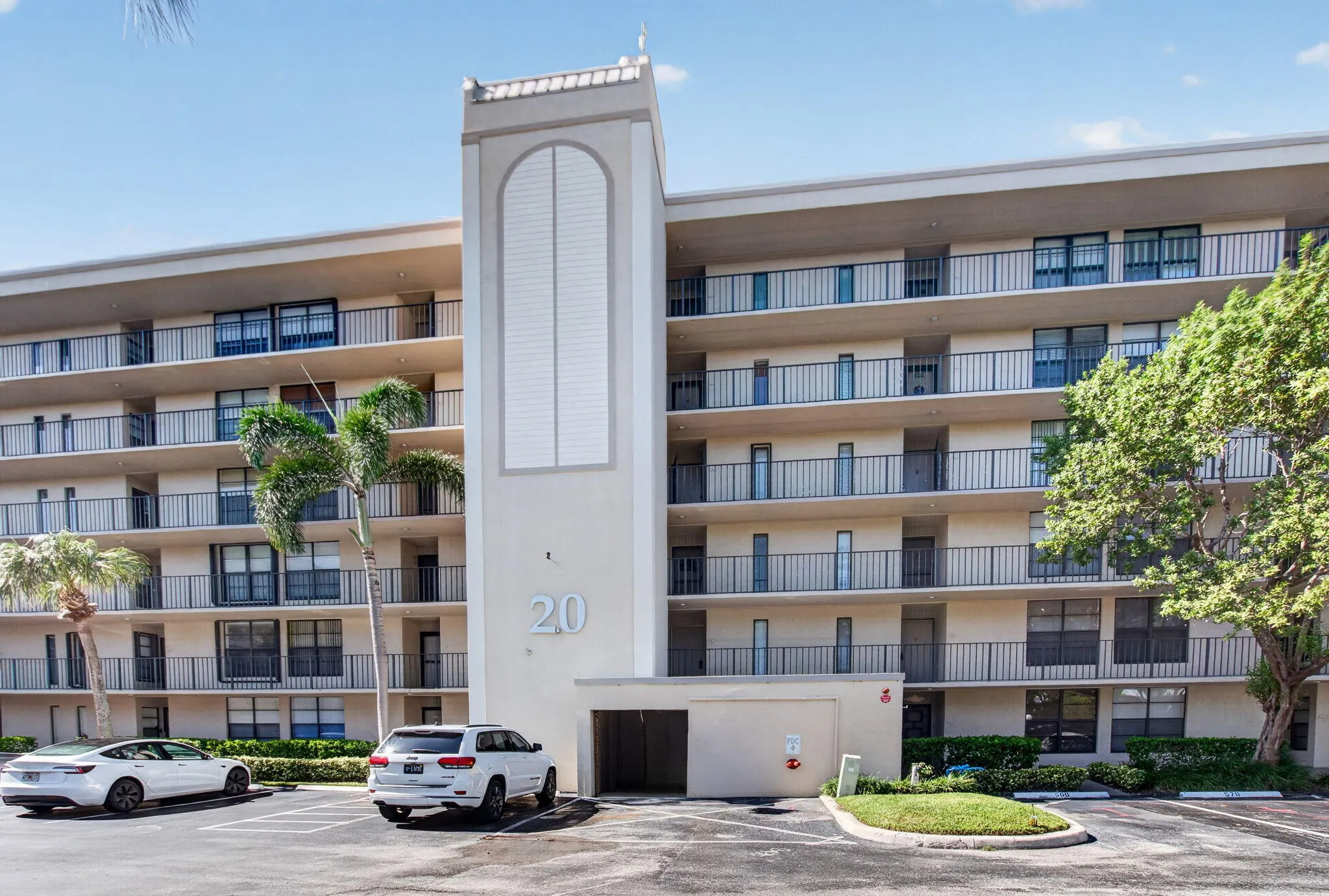 20 ROYAL PALM Way #301