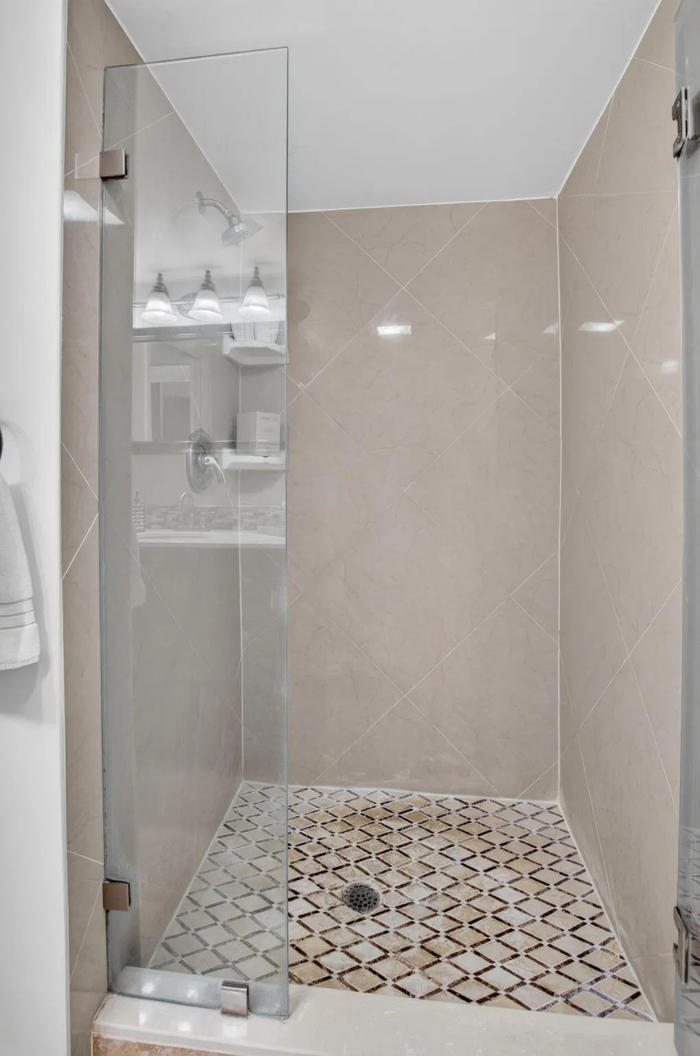 20 ROYAL PALM Way #301