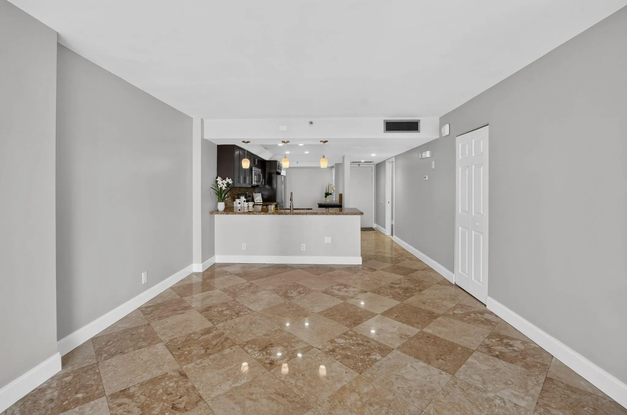 20 ROYAL PALM Way #301