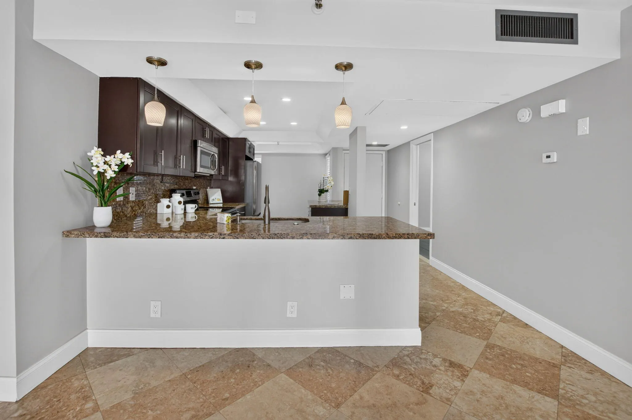 20 ROYAL PALM Way #301