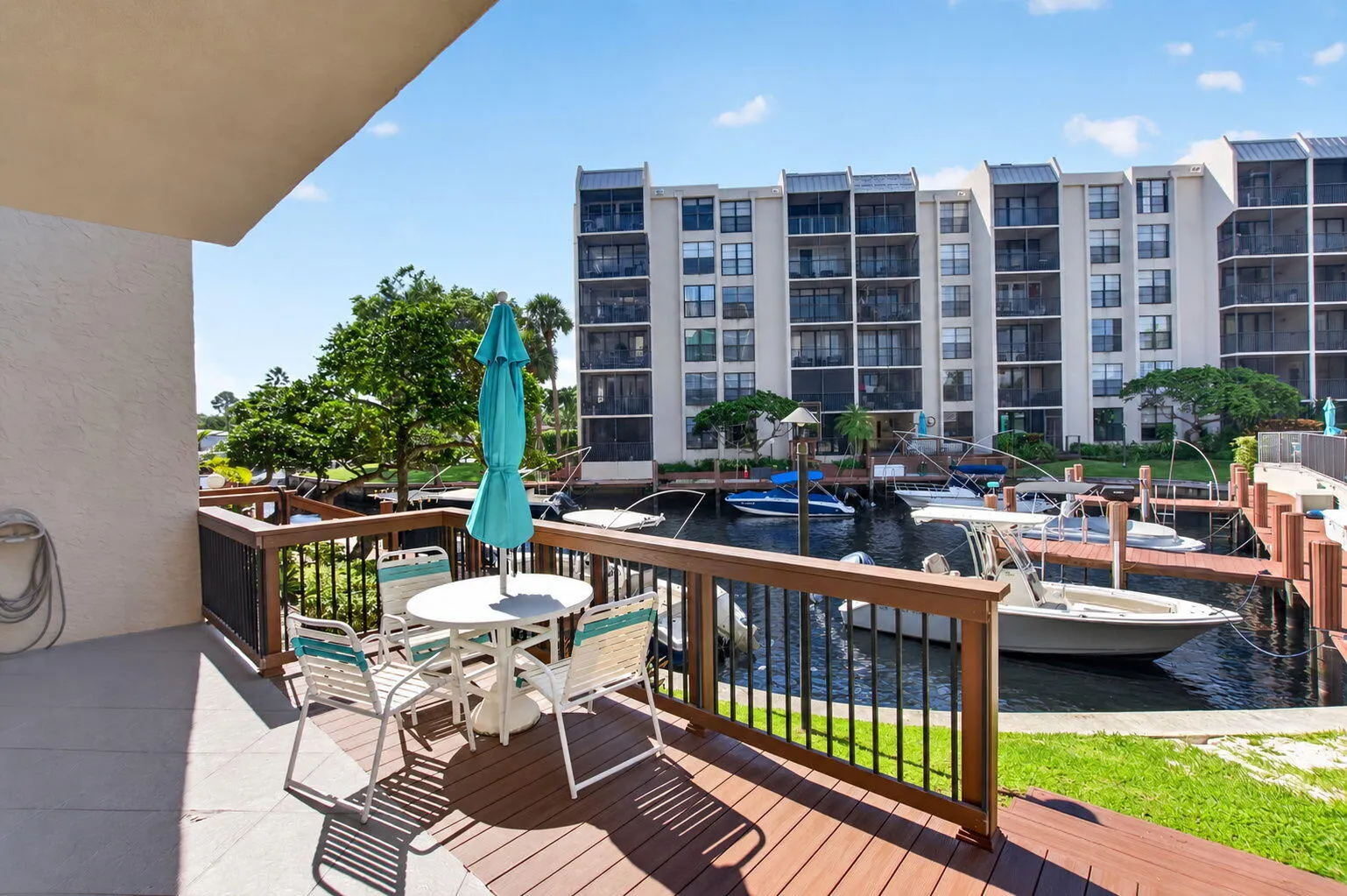20 ROYAL PALM Way #301