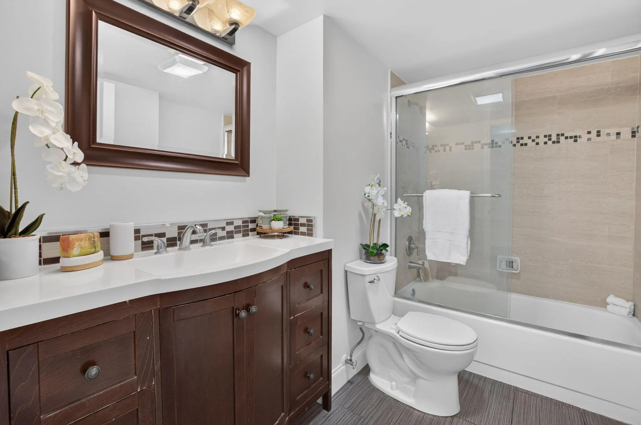 20 ROYAL PALM Way #301