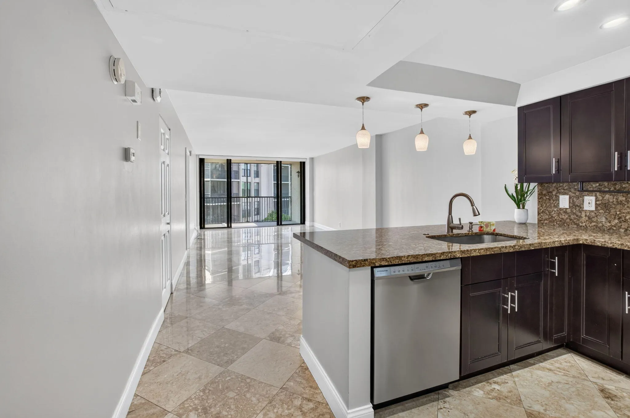 20 ROYAL PALM Way #301