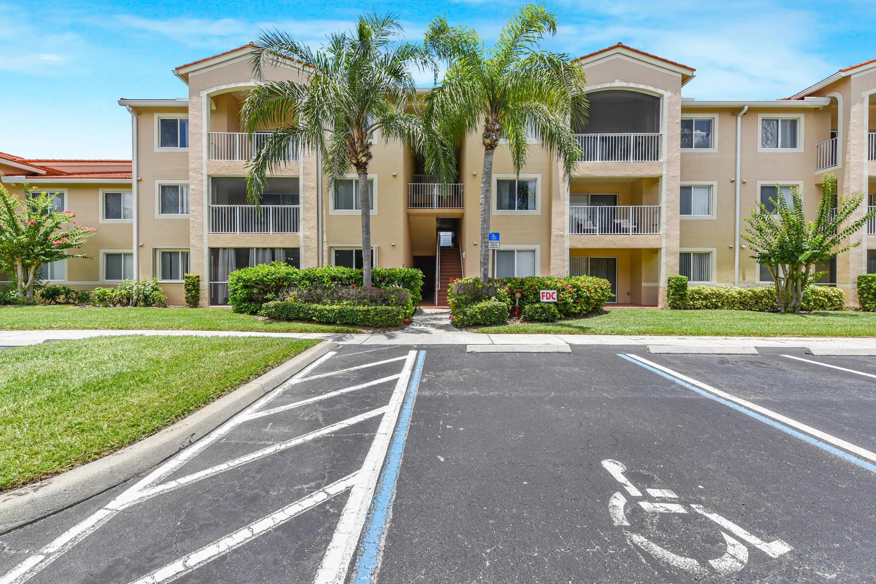 1590 S 42nd Circle