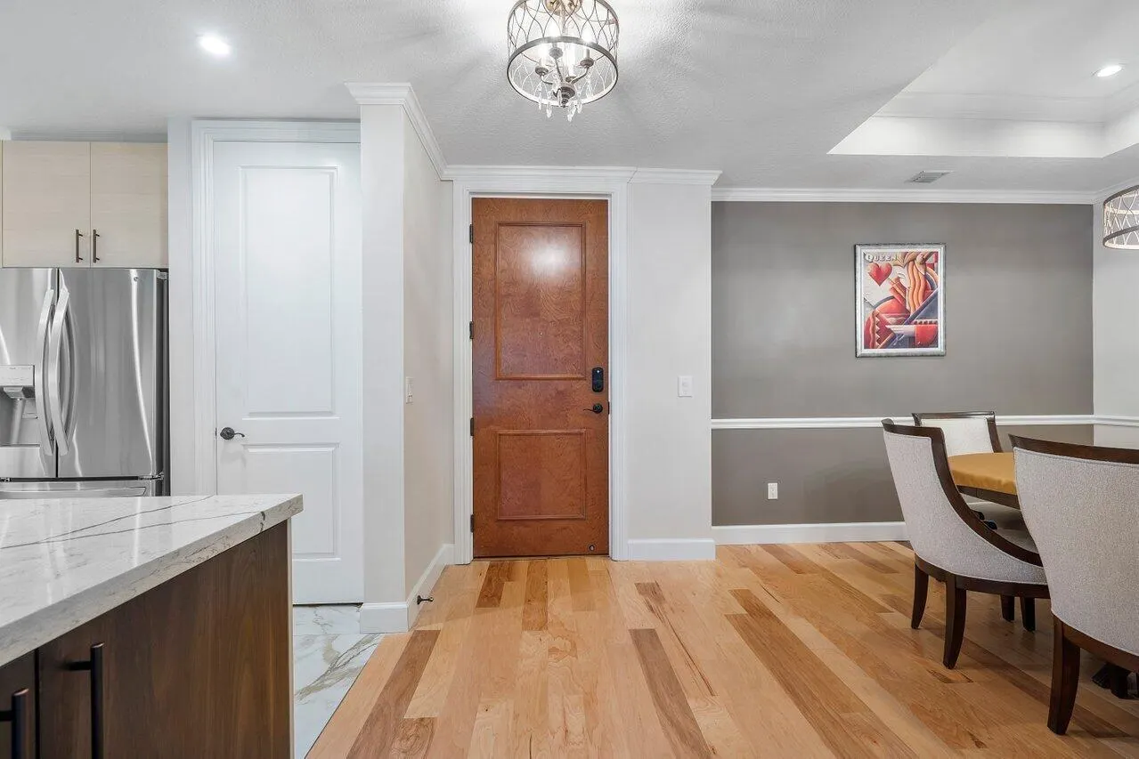 200 NE 2nd Avenue #209