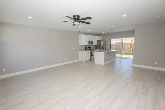 195 S 4TH Street S #Unit #1