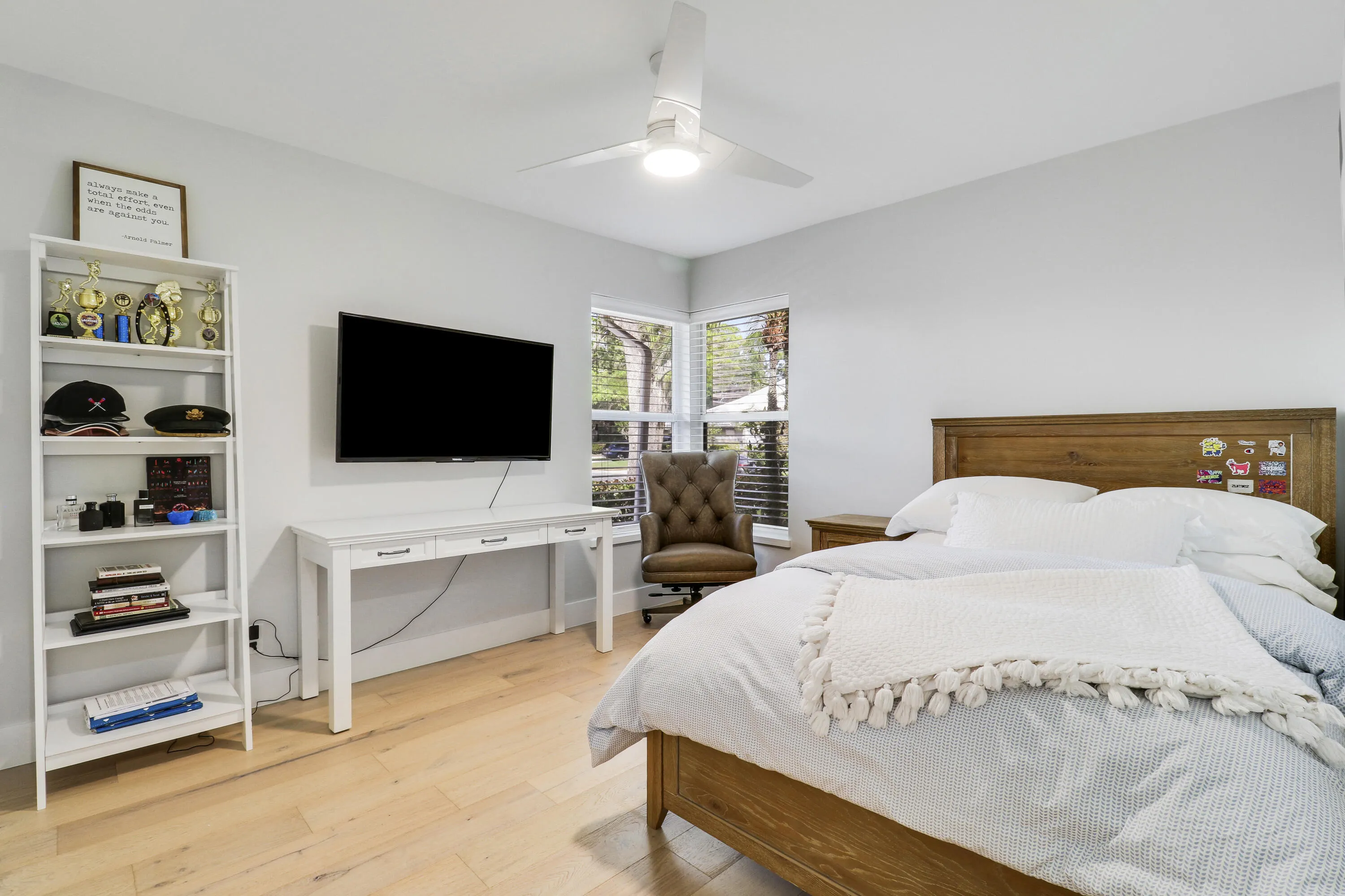 2426 SW FOXPOINT Trail