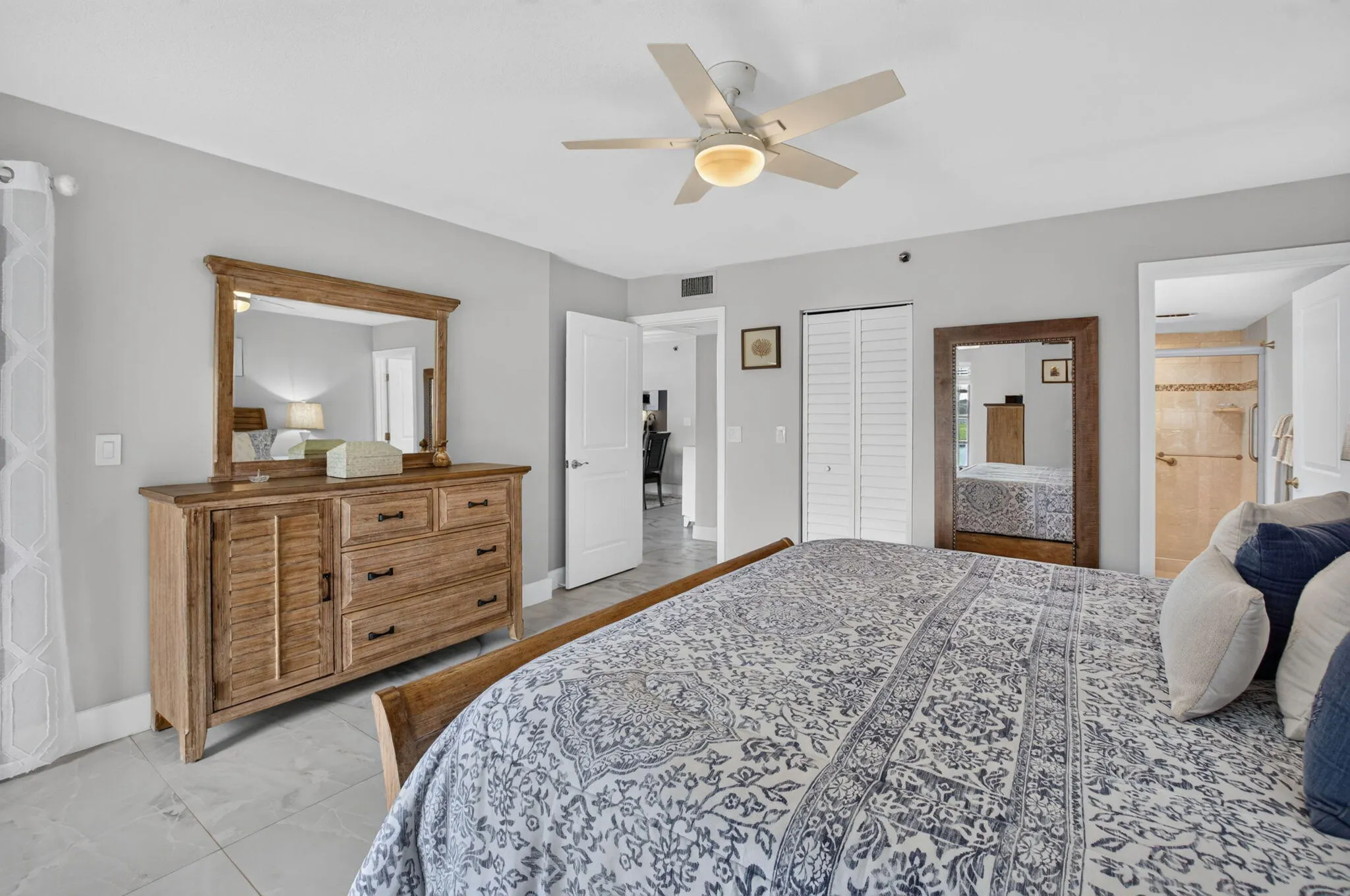 7310 ASHFORD Place #205