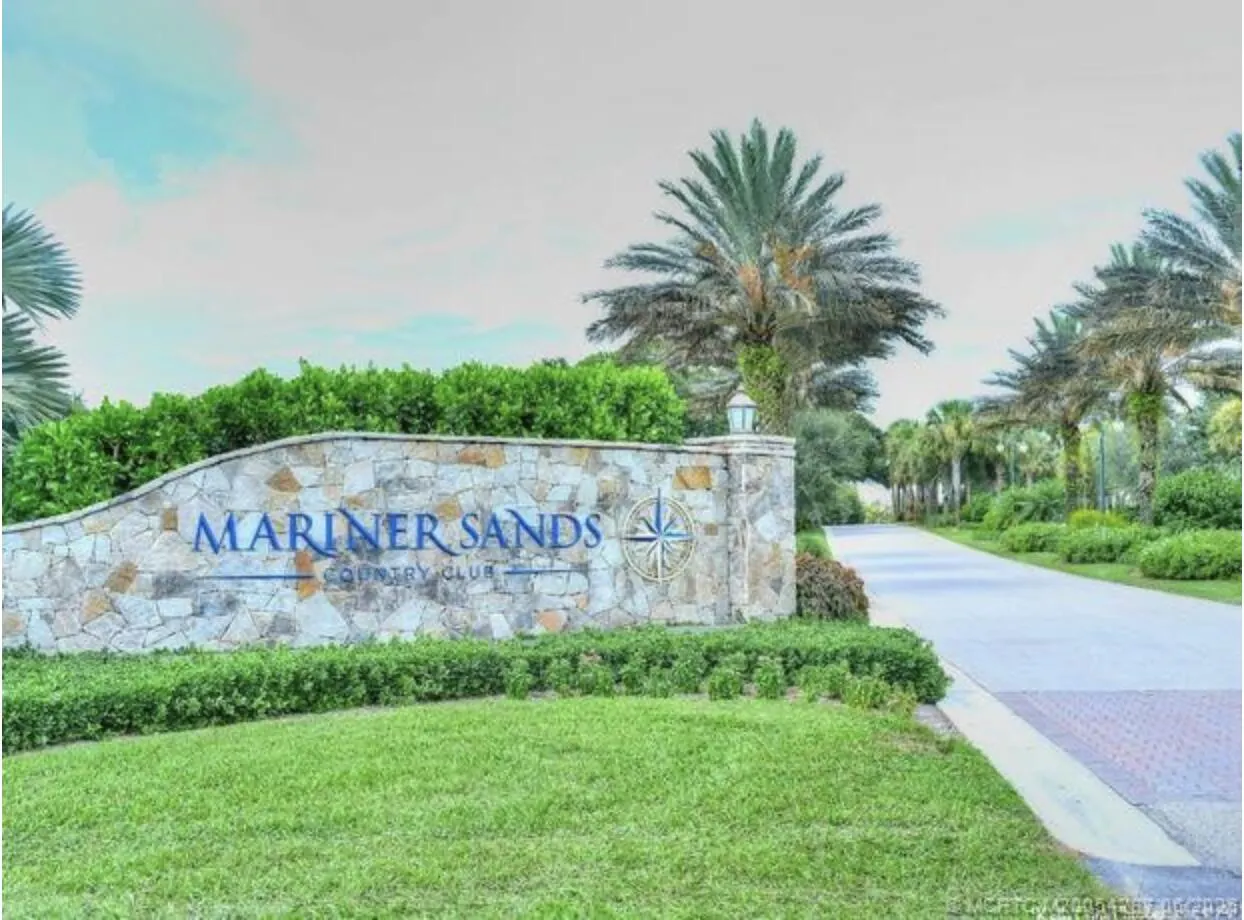 6245 SE MARINER SANDS Drive