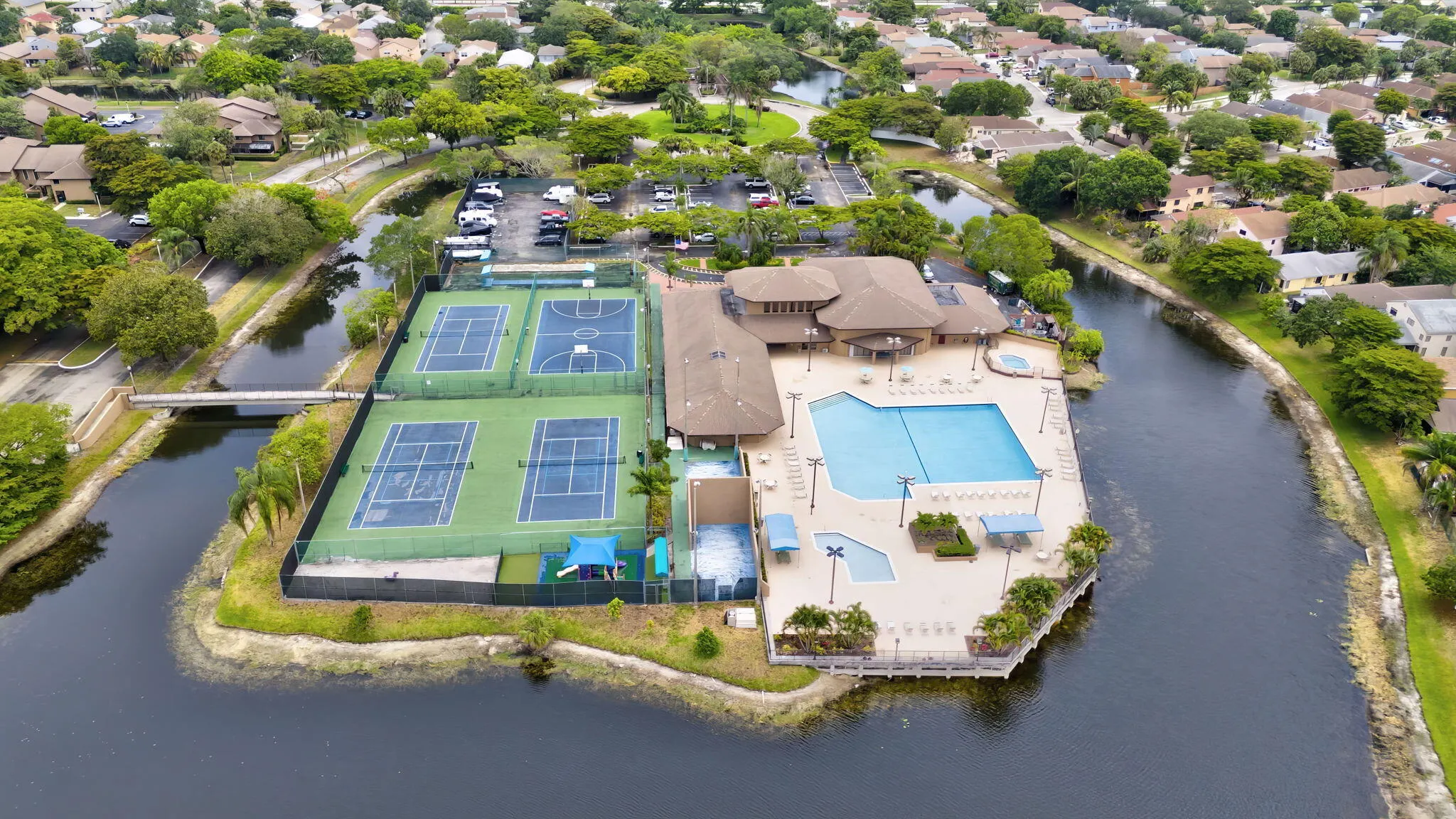 3866 NW 21ST Court