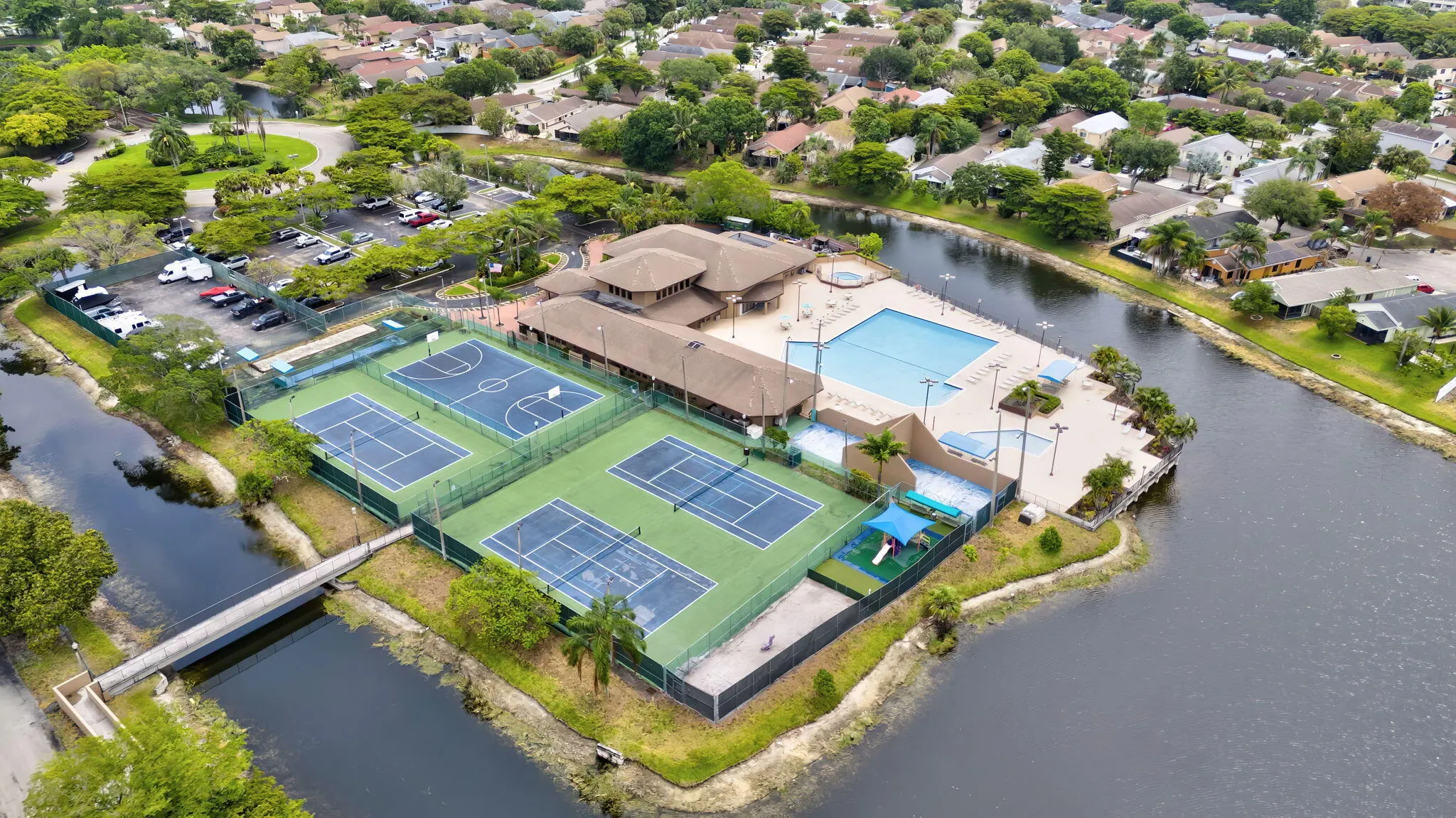 3866 NW 21ST Court