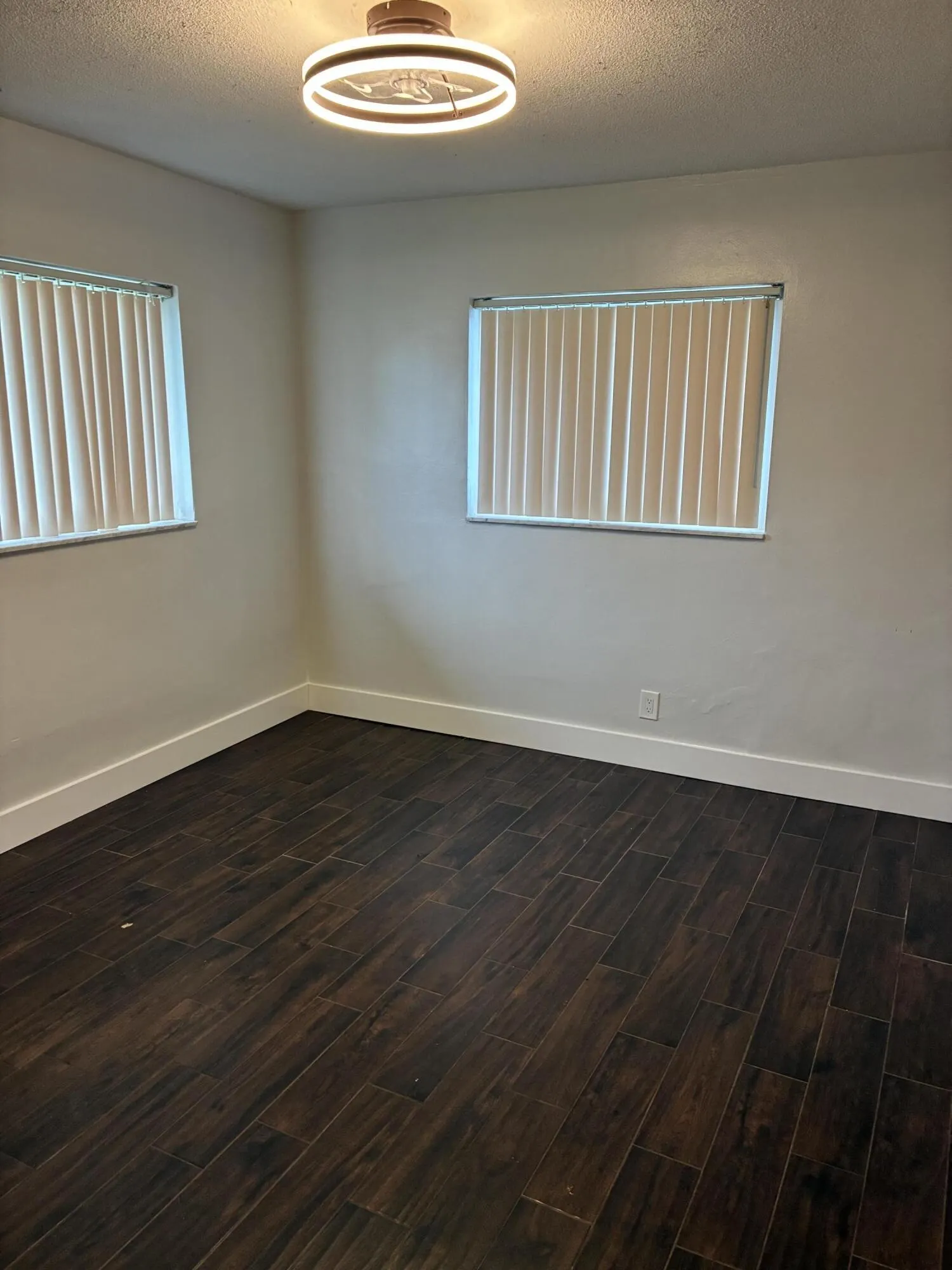 1104 SE 14TH Street