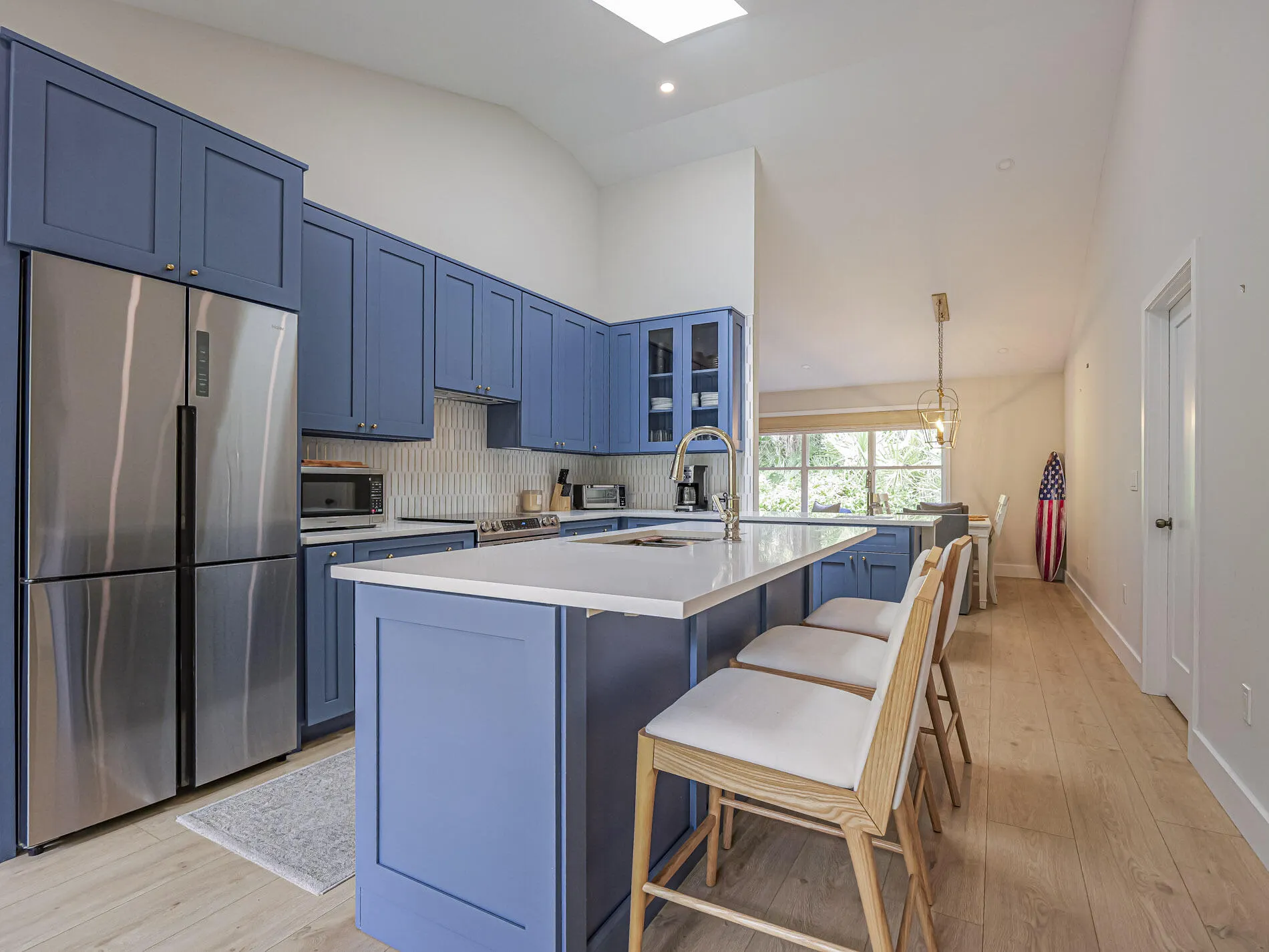 1374 CORAL PARK Lane #803