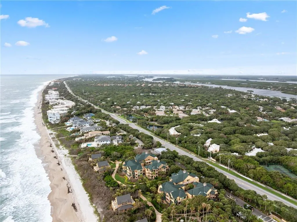 1374 CORAL PARK Lane #803