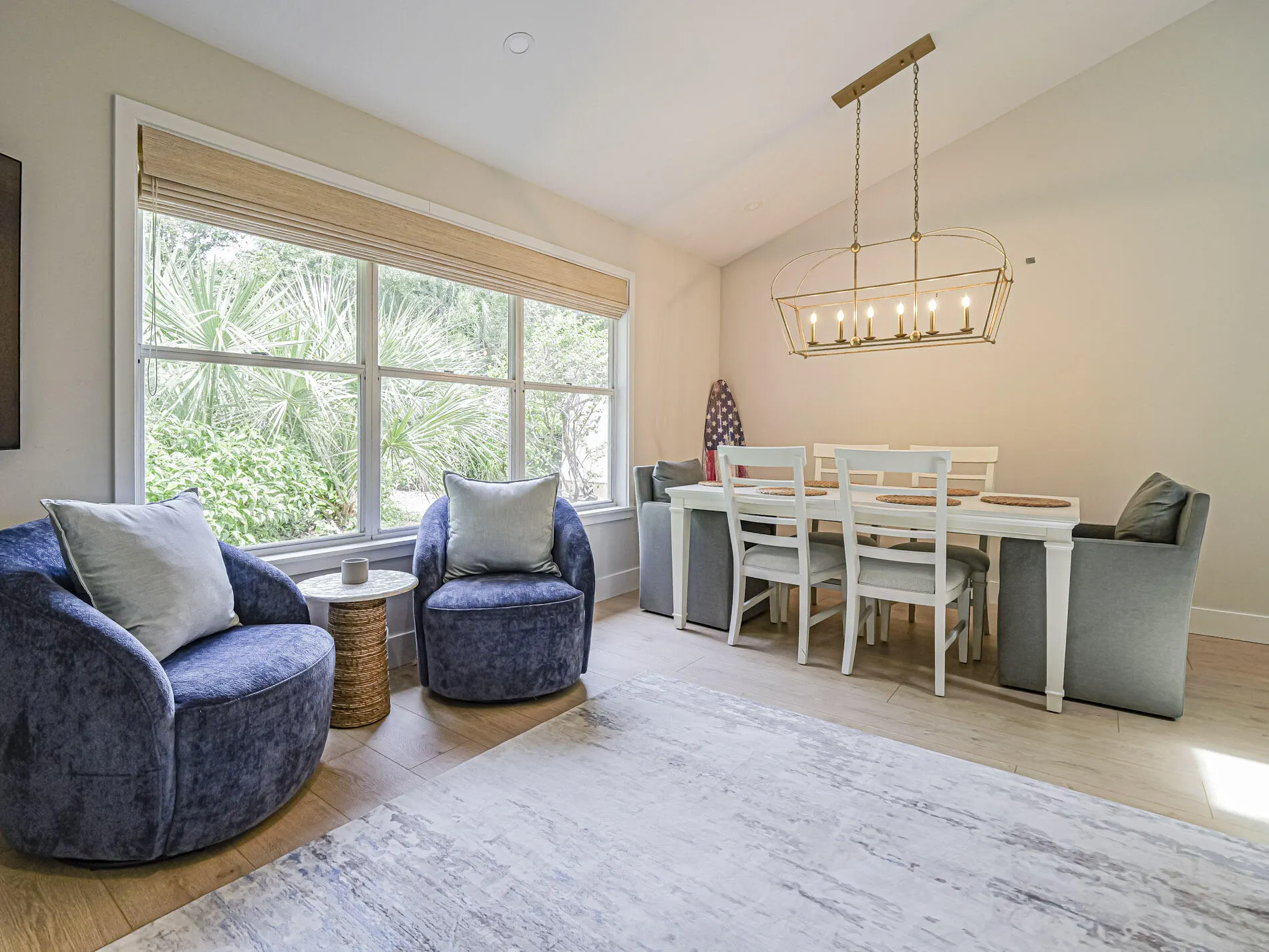 1374 CORAL PARK Lane #803