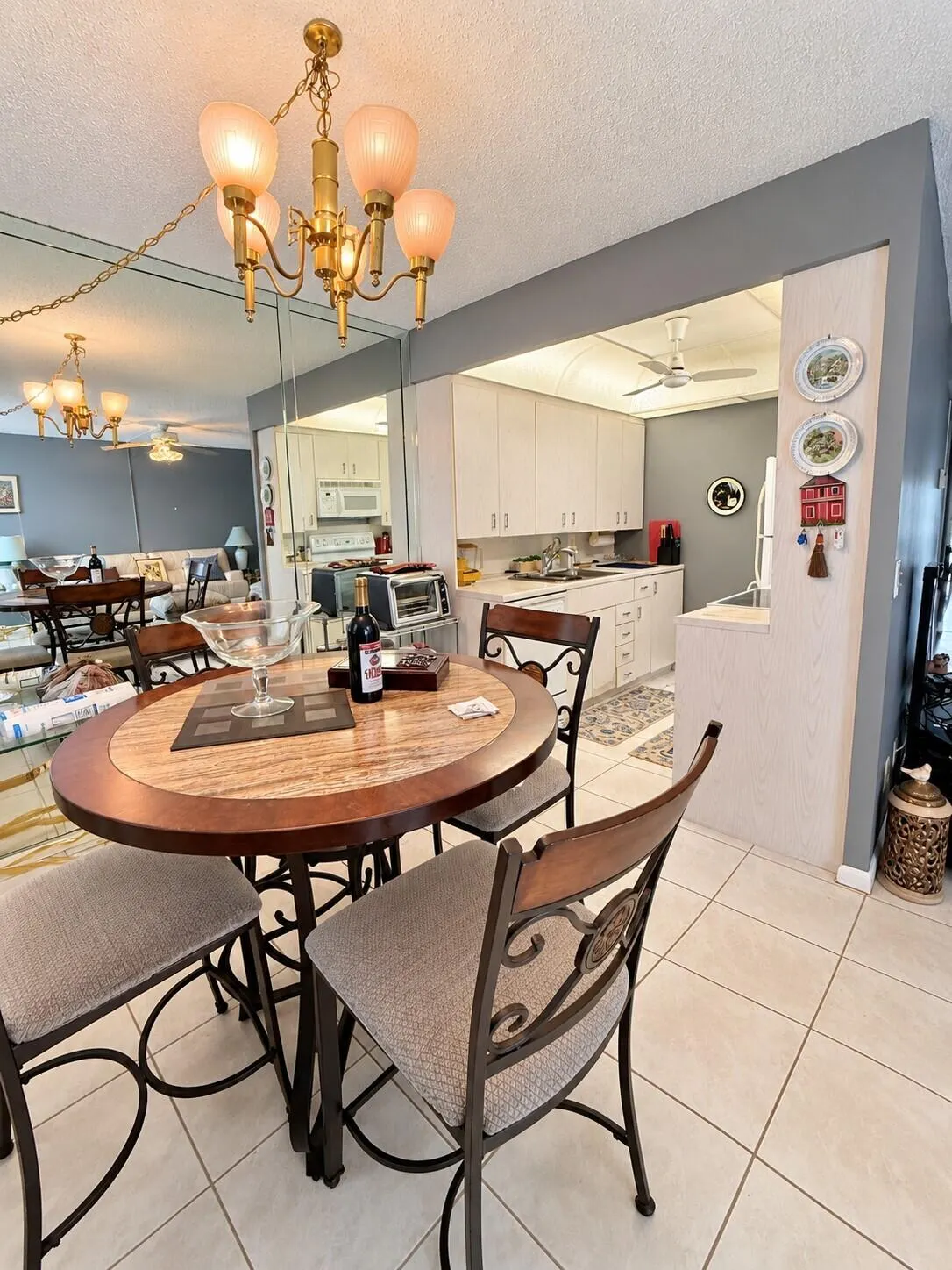 3079 EXETER E