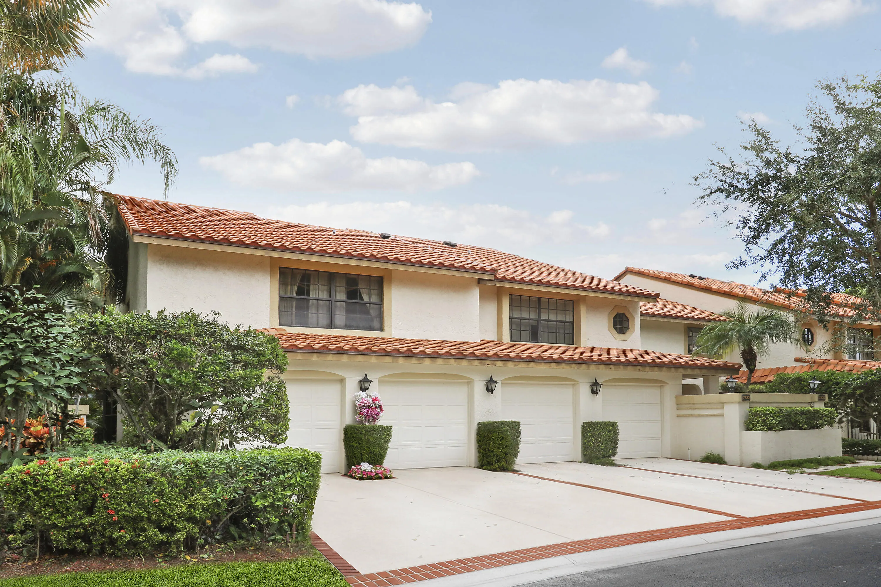 7828 LA MIRADA Drive