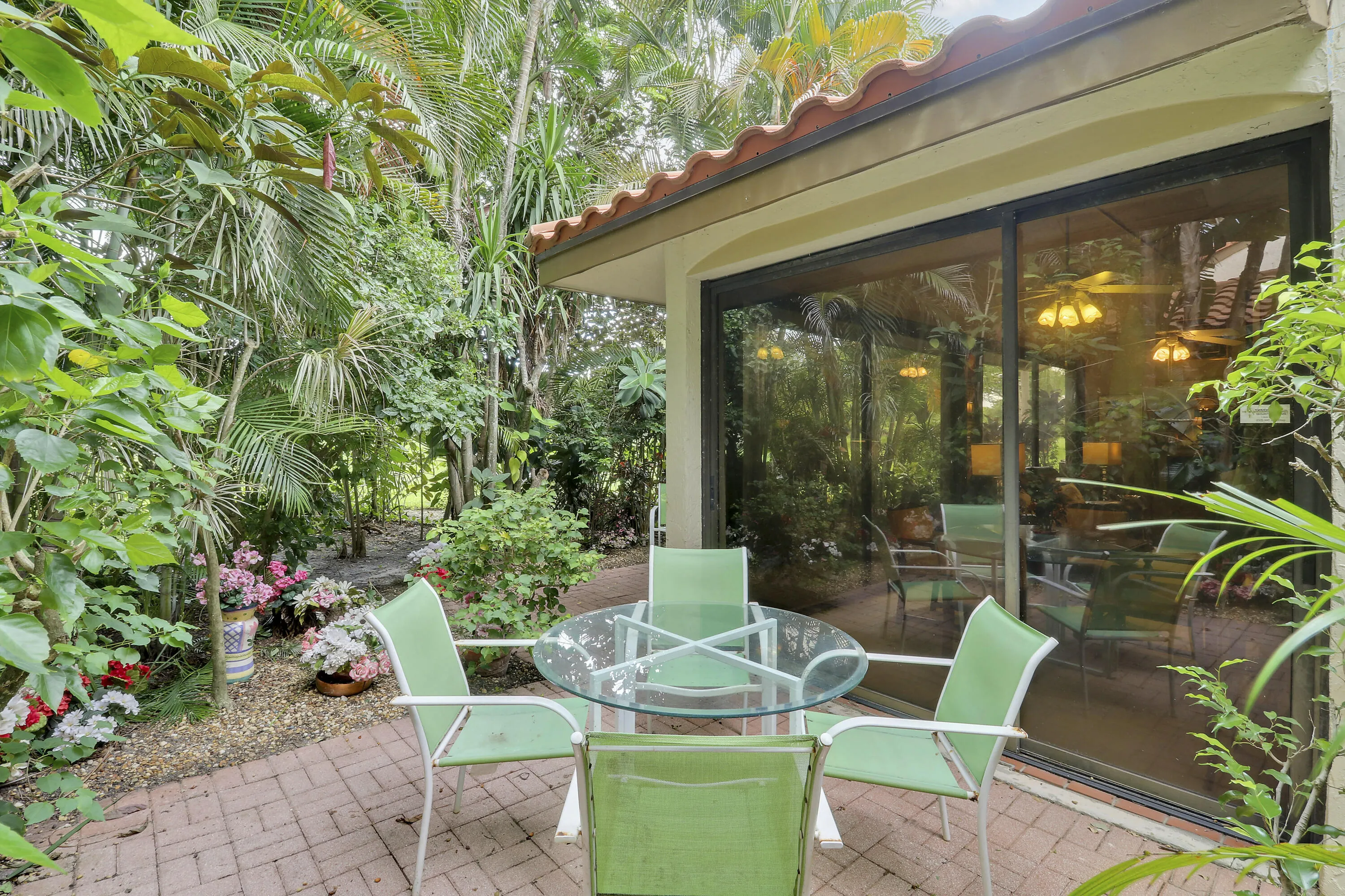 7828 LA MIRADA Drive