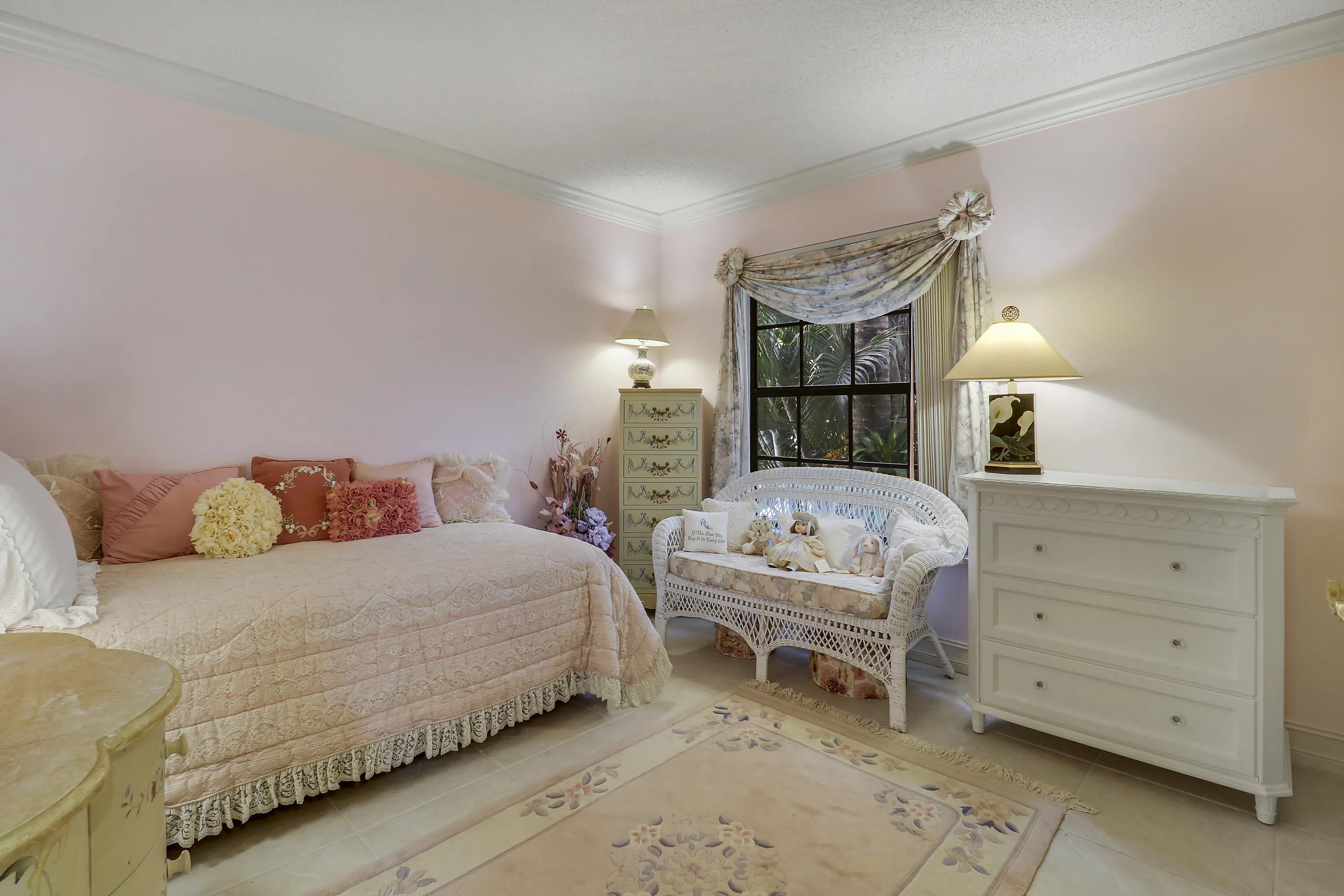 7828 LA MIRADA Drive