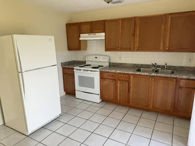 4839 Gulfstream Road
