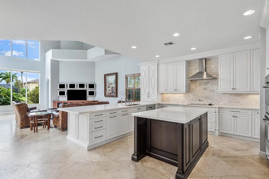 9541 NEW WATERFORD Cove