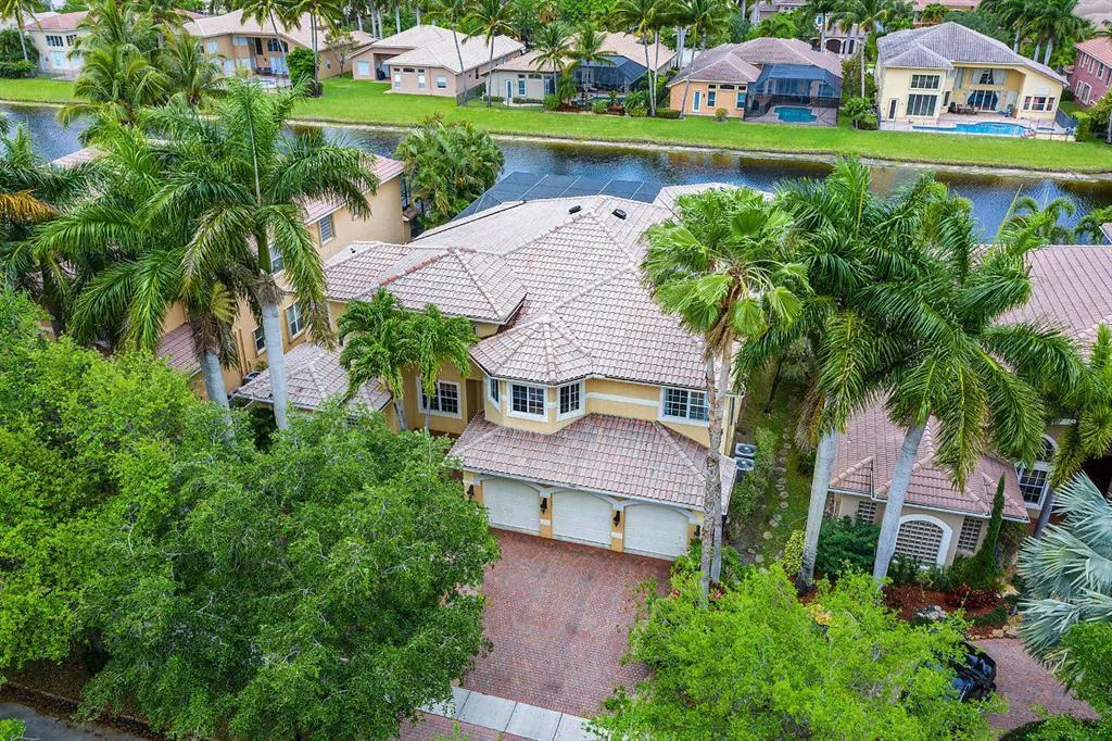 9541 NEW WATERFORD Cove