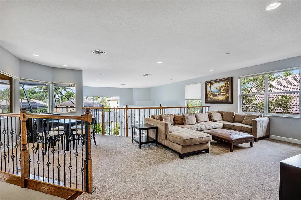 9541 NEW WATERFORD Cove