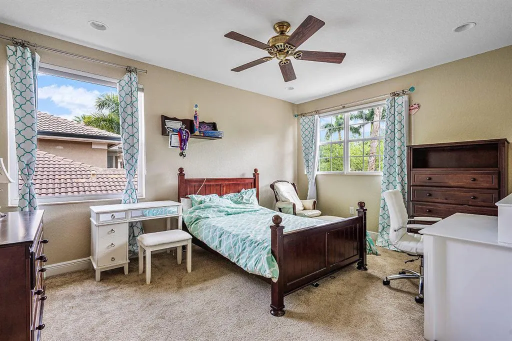 9541 NEW WATERFORD Cove