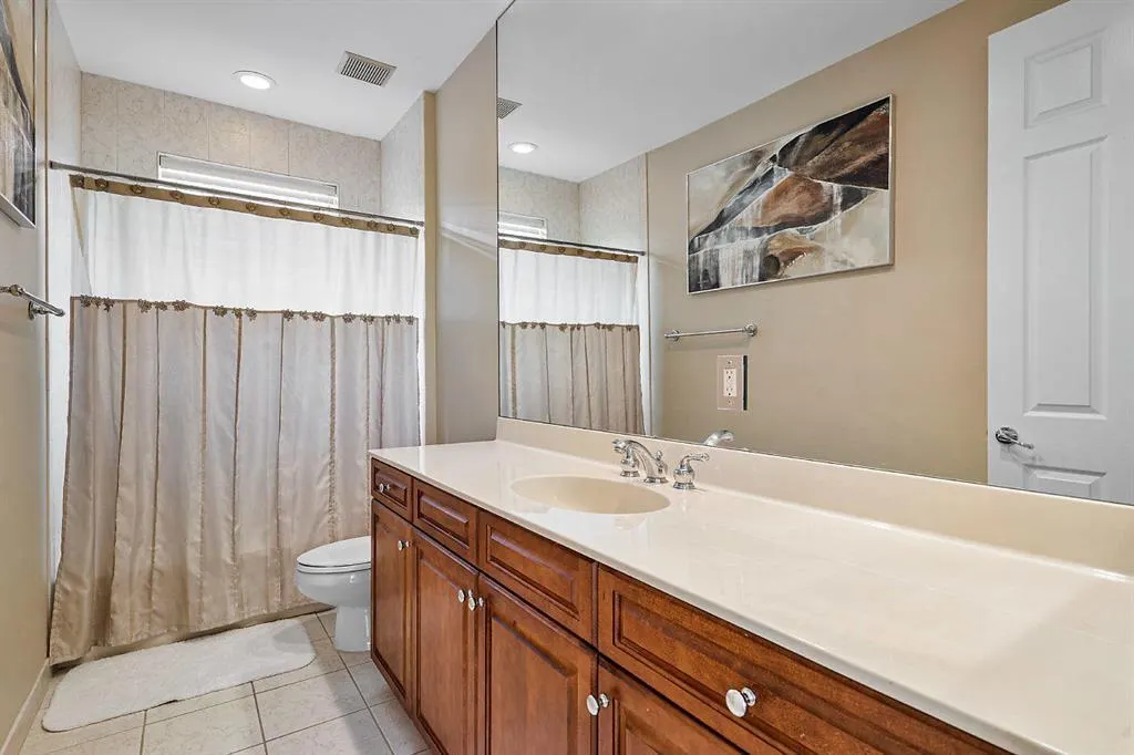 9541 NEW WATERFORD Cove