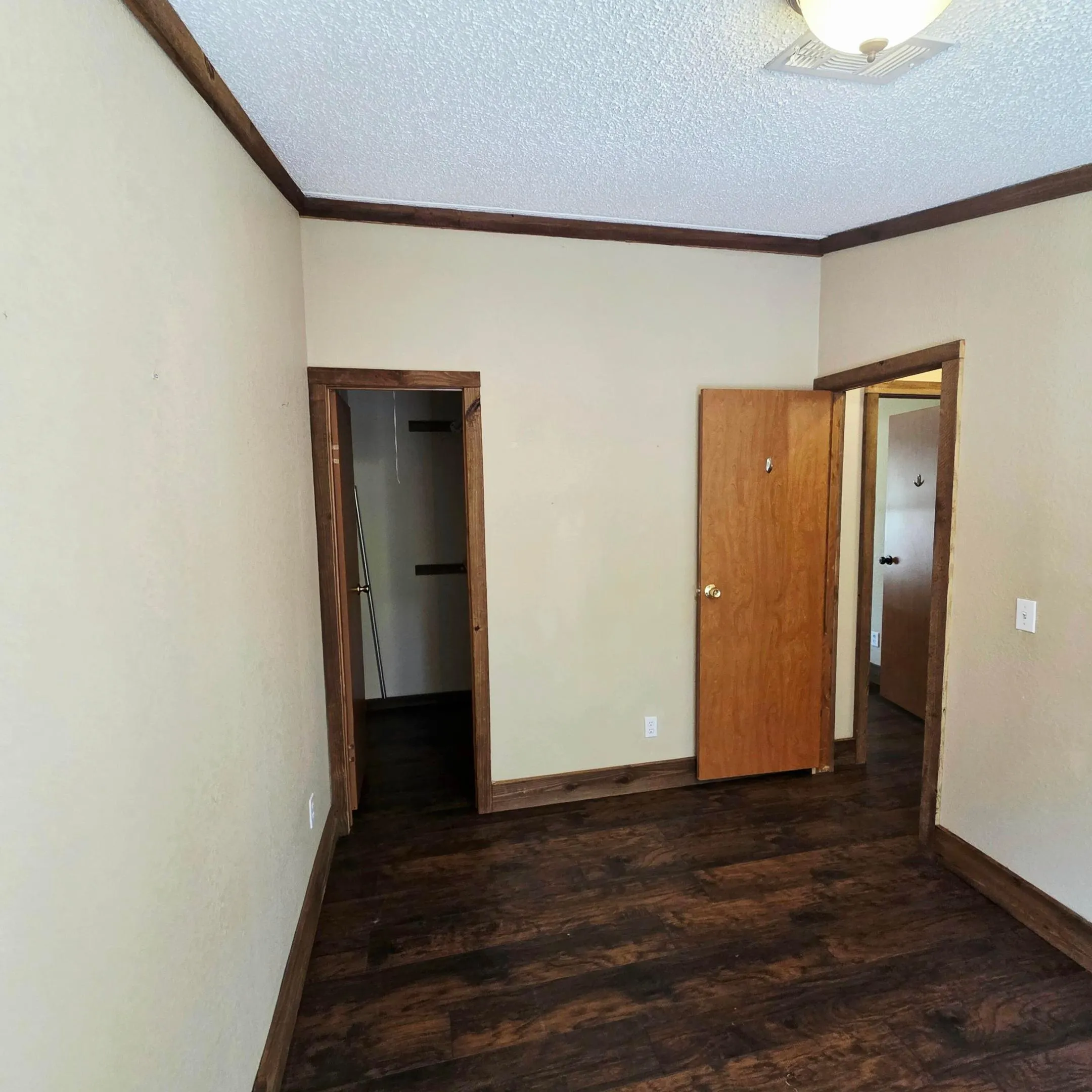 1761 SW 40TH Drive