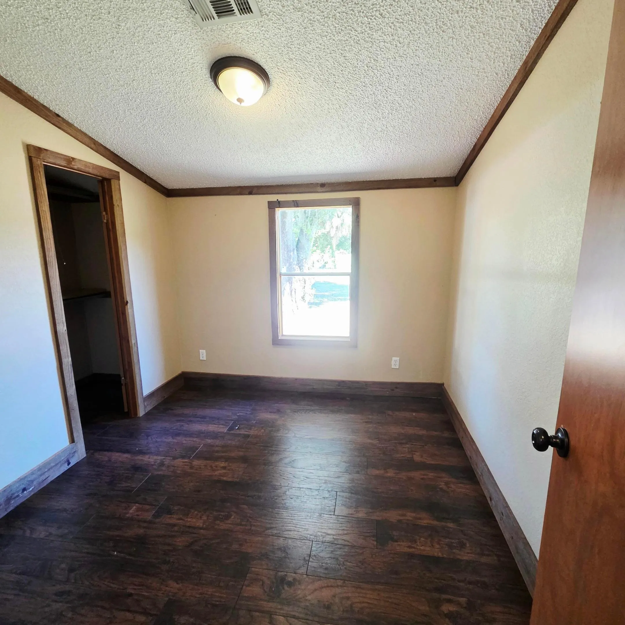 1761 SW 40TH Drive