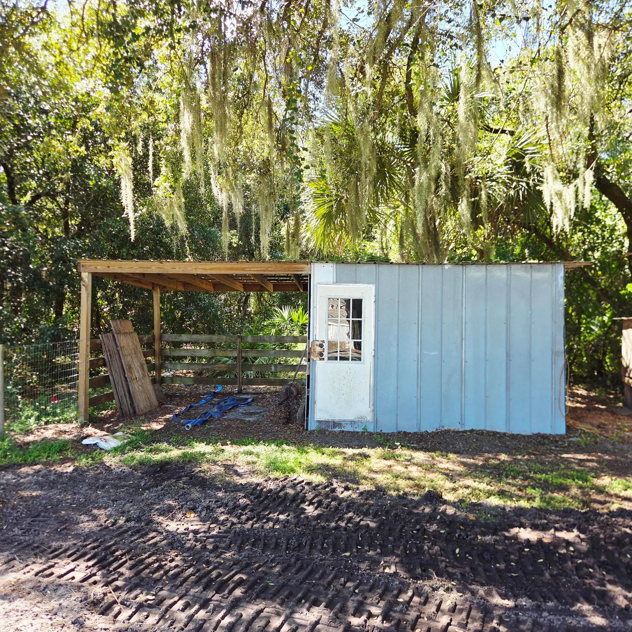 1761 SW 40TH Drive