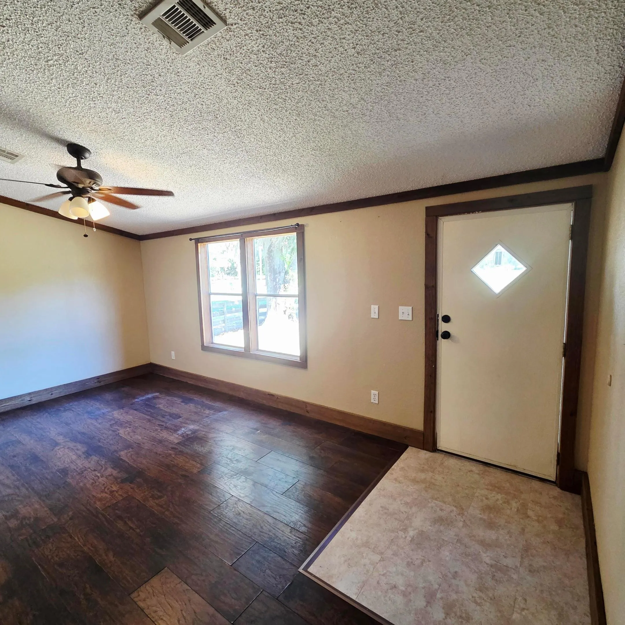 1761 SW 40TH Drive