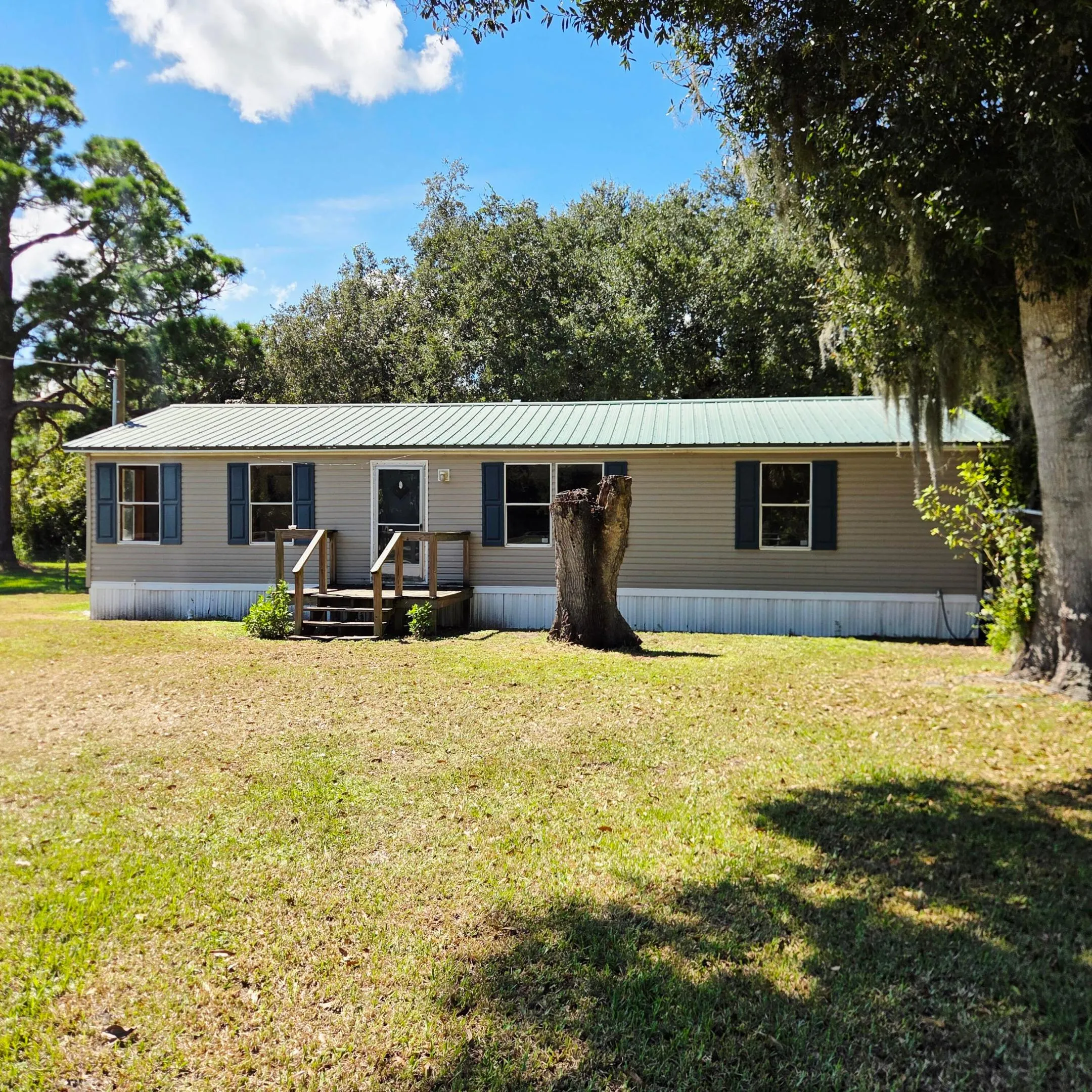 1761 SW 40TH Drive