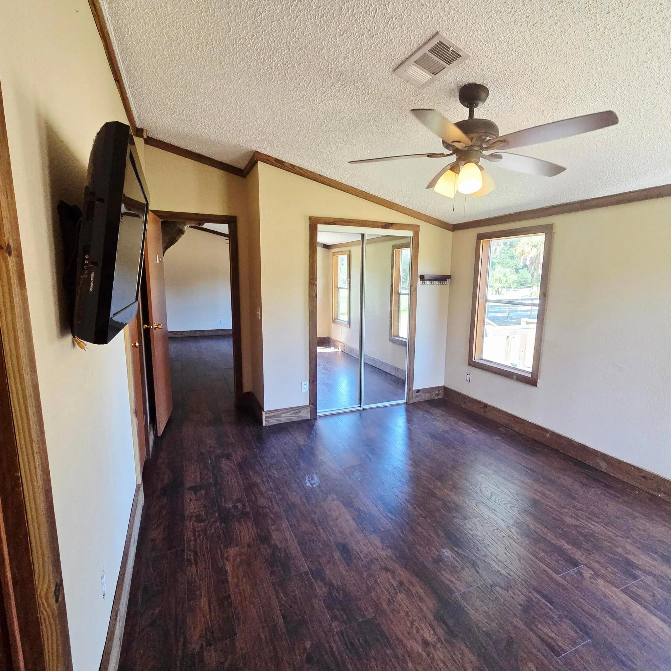 1761 SW 40TH Drive