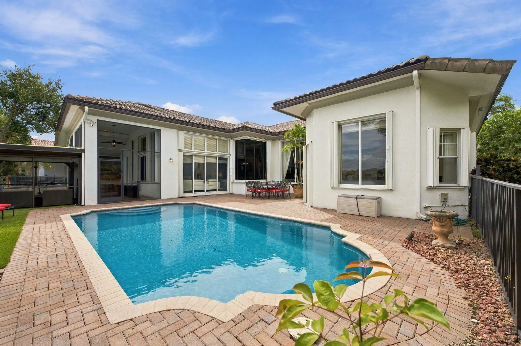 11747 NW 69TH Place